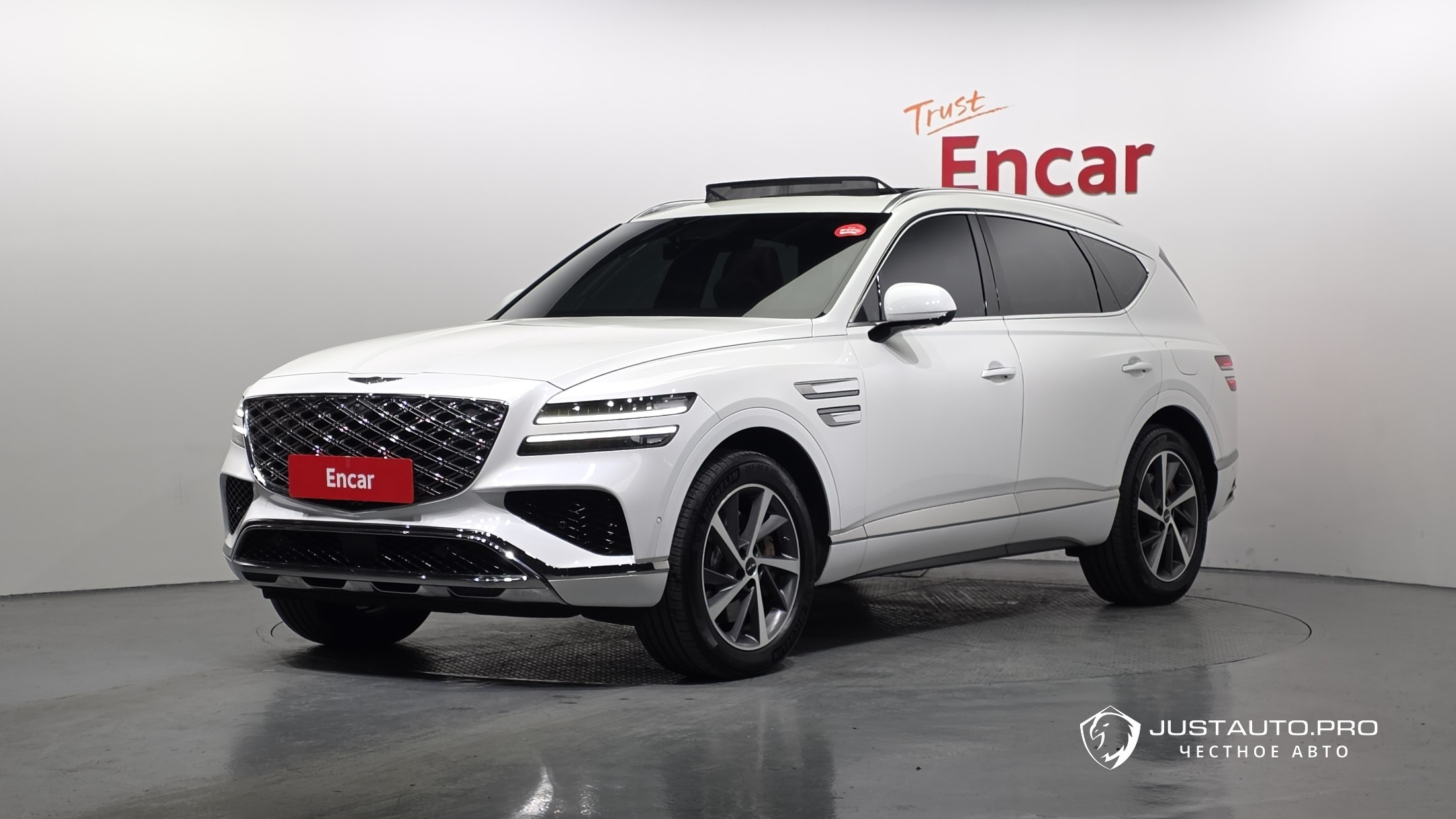 Автомобиль Genesis GV80
