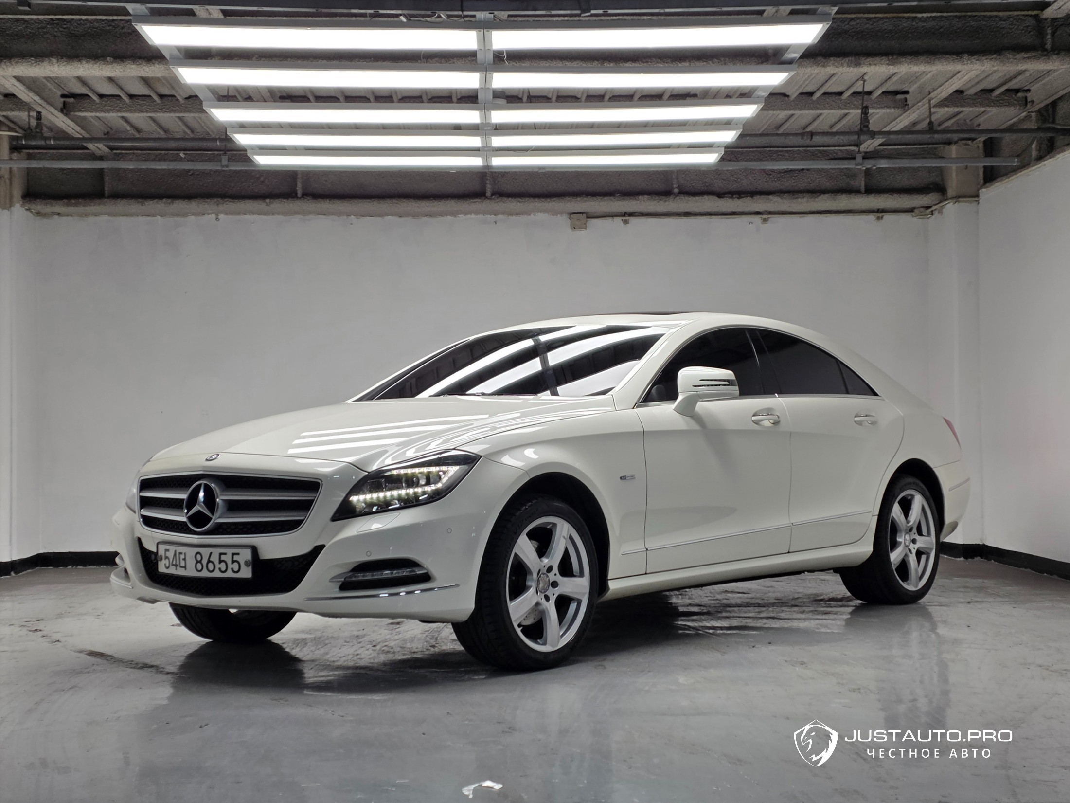 Автомобиль Mercedes-Benz CLS-Class
