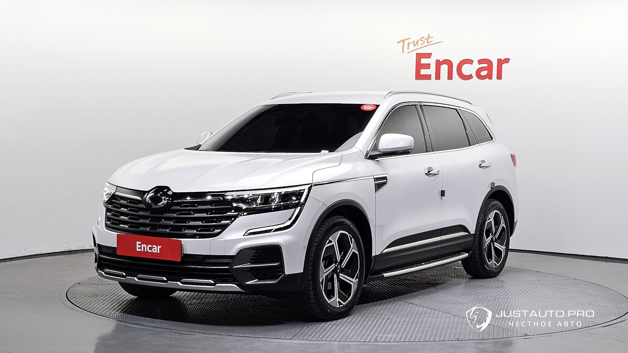 Автомобиль Renault-KoreaSamsung QM6