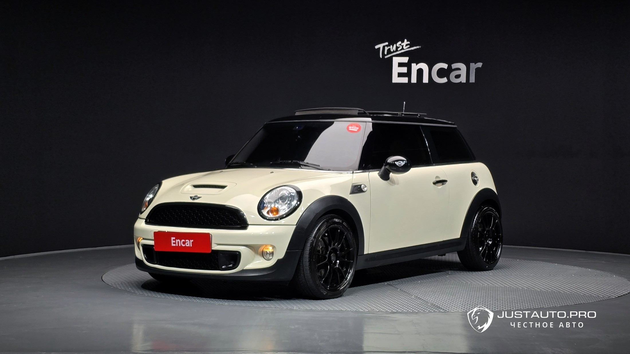 Автомобиль Mini Cooper