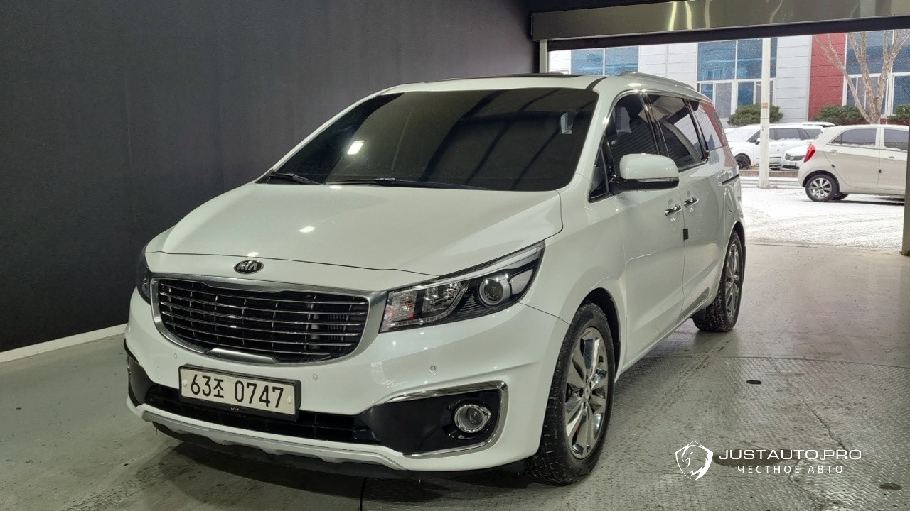 Автомобиль Kia Canival
