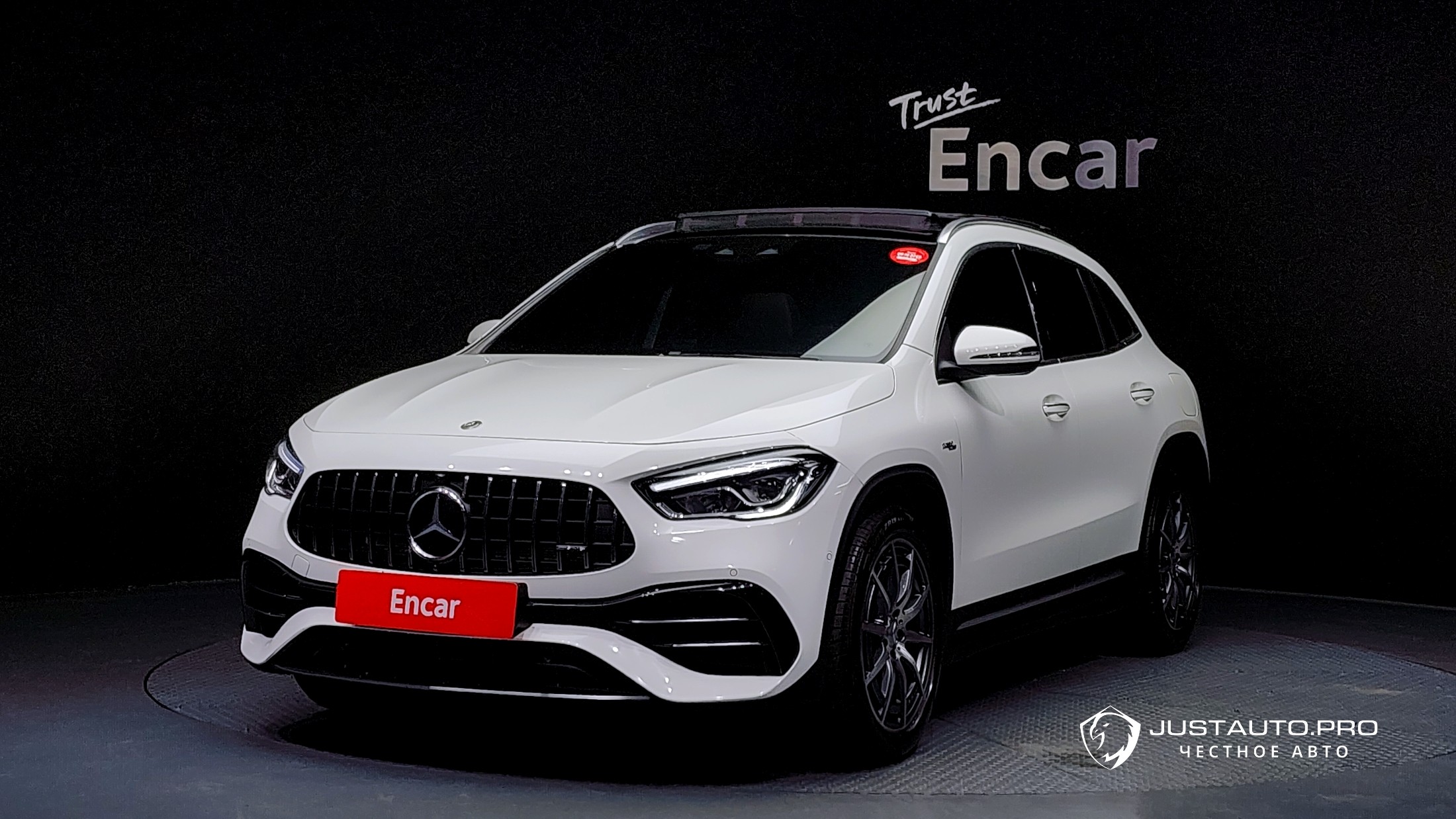 Автомобиль Mercedes-Benz GLA-Class