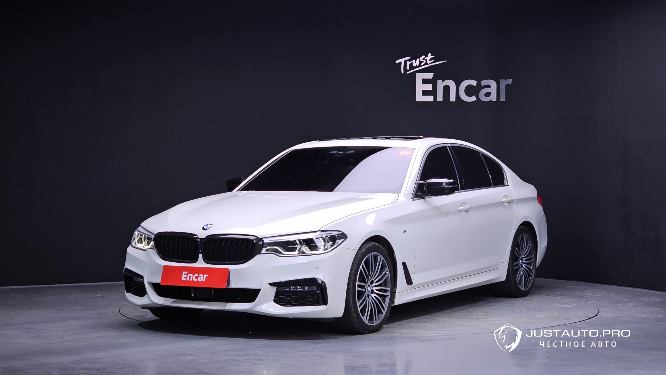 Автомобиль BMW 5-Series