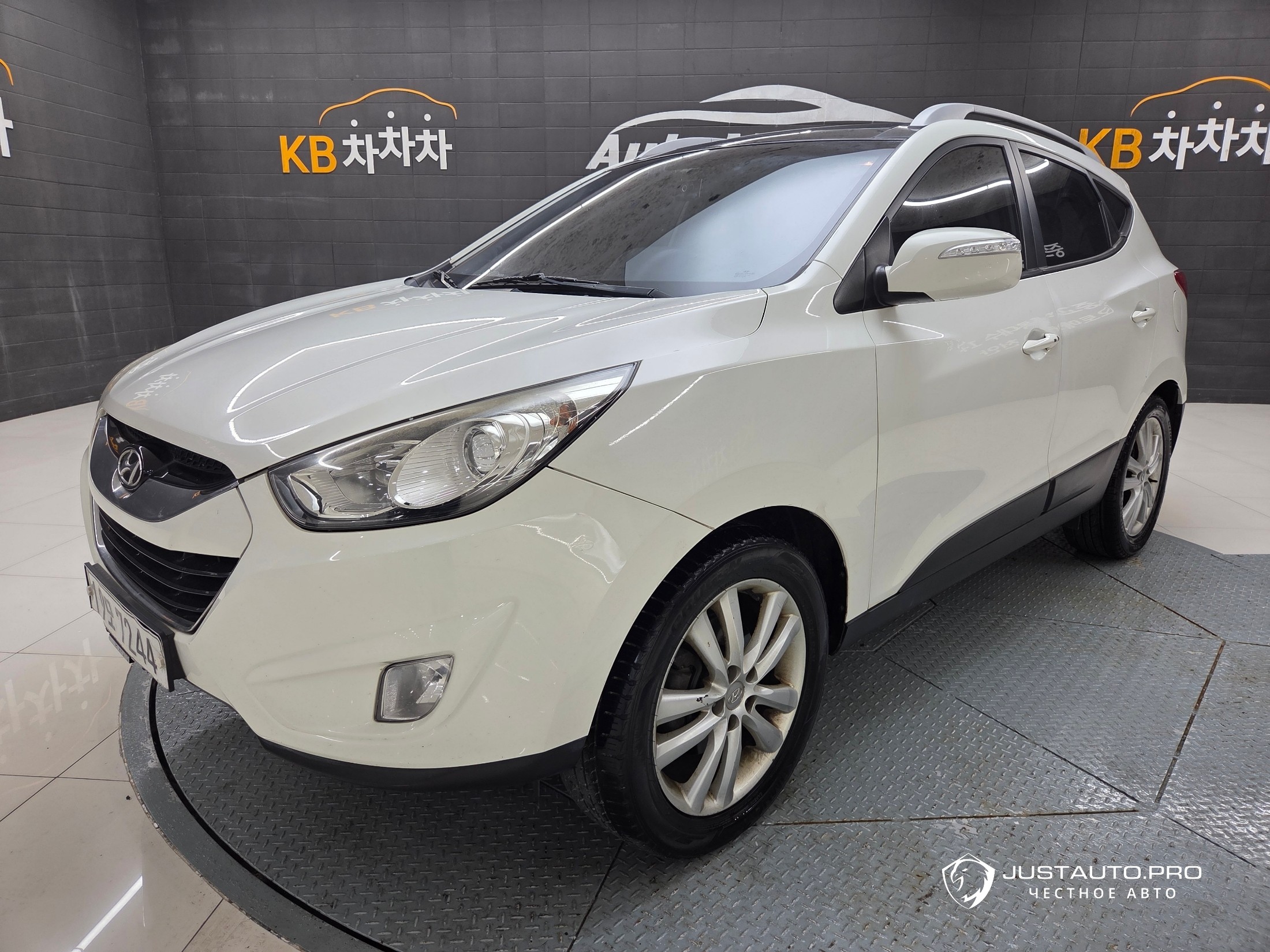 Автомобиль Hyundai Tucson