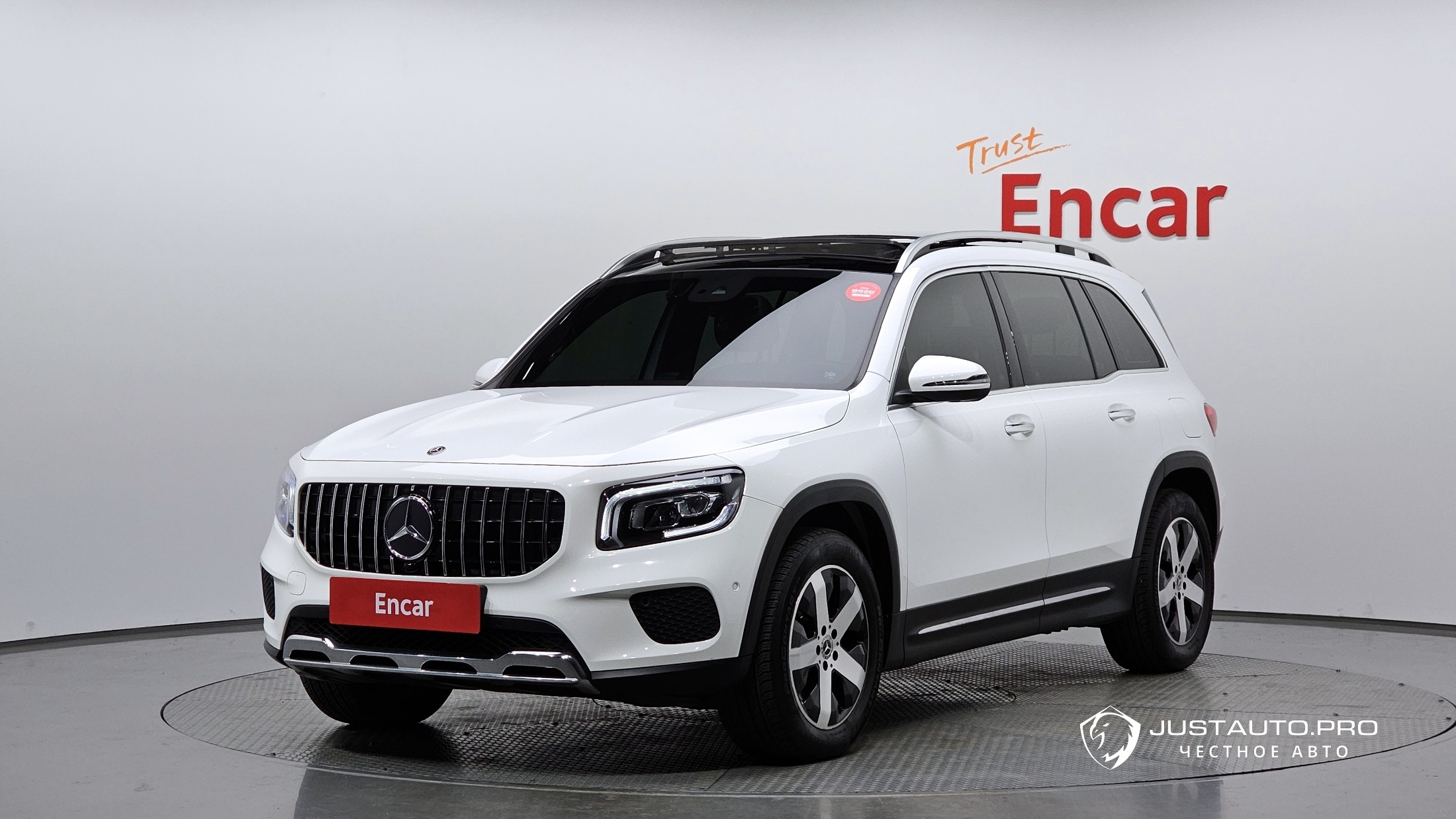 Автомобиль Mercedes-Benz GLB-Class