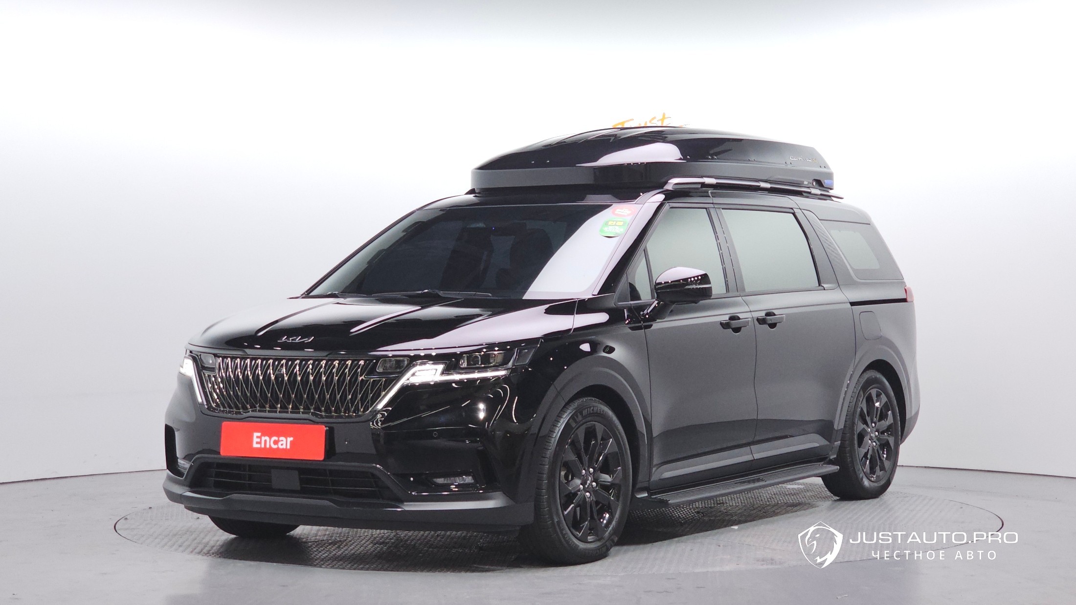 Автомобиль Kia Canival