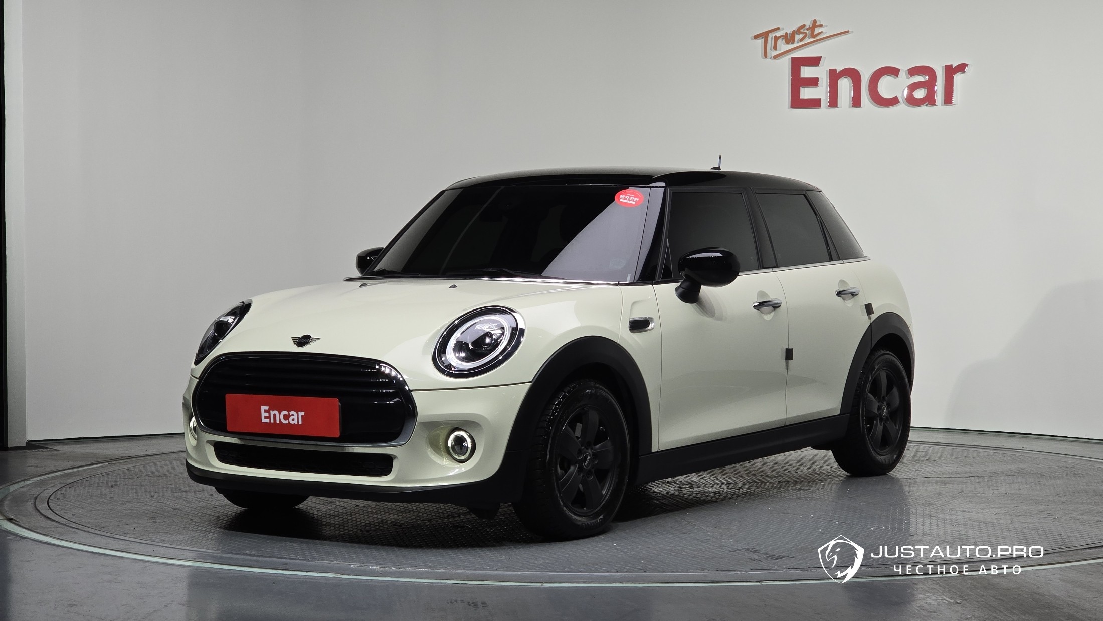 Автомобиль Mini Cooper