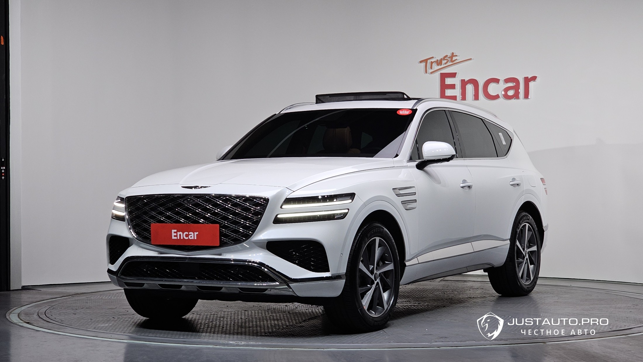 Автомобиль Genesis GV80