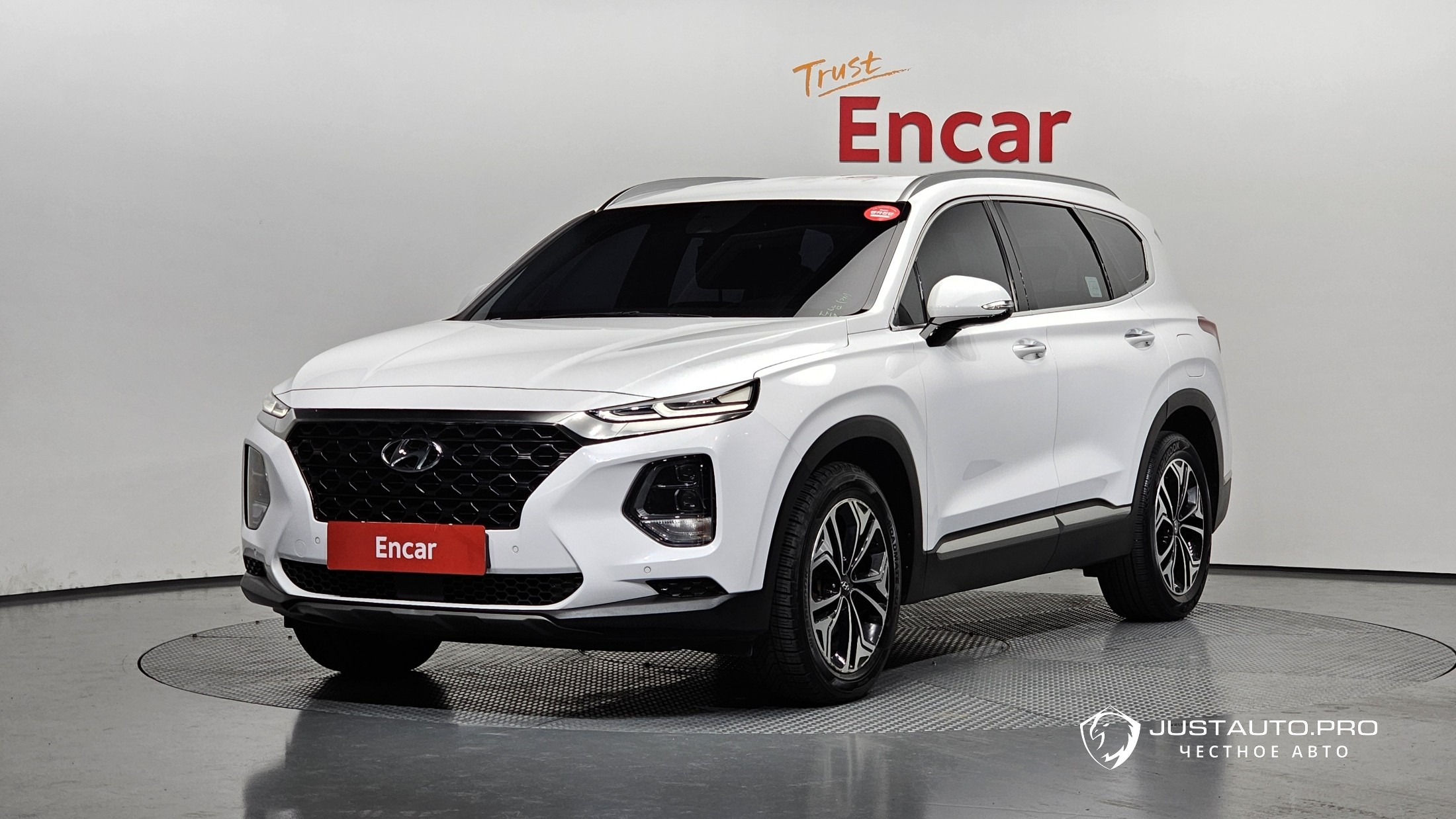 Автомобиль Hyundai Santafe