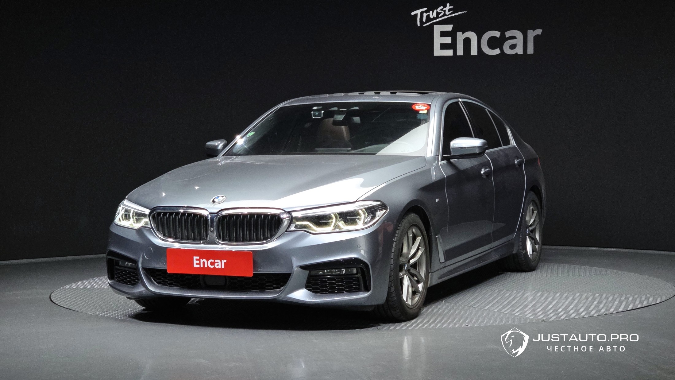 Автомобиль BMW 5-Series
