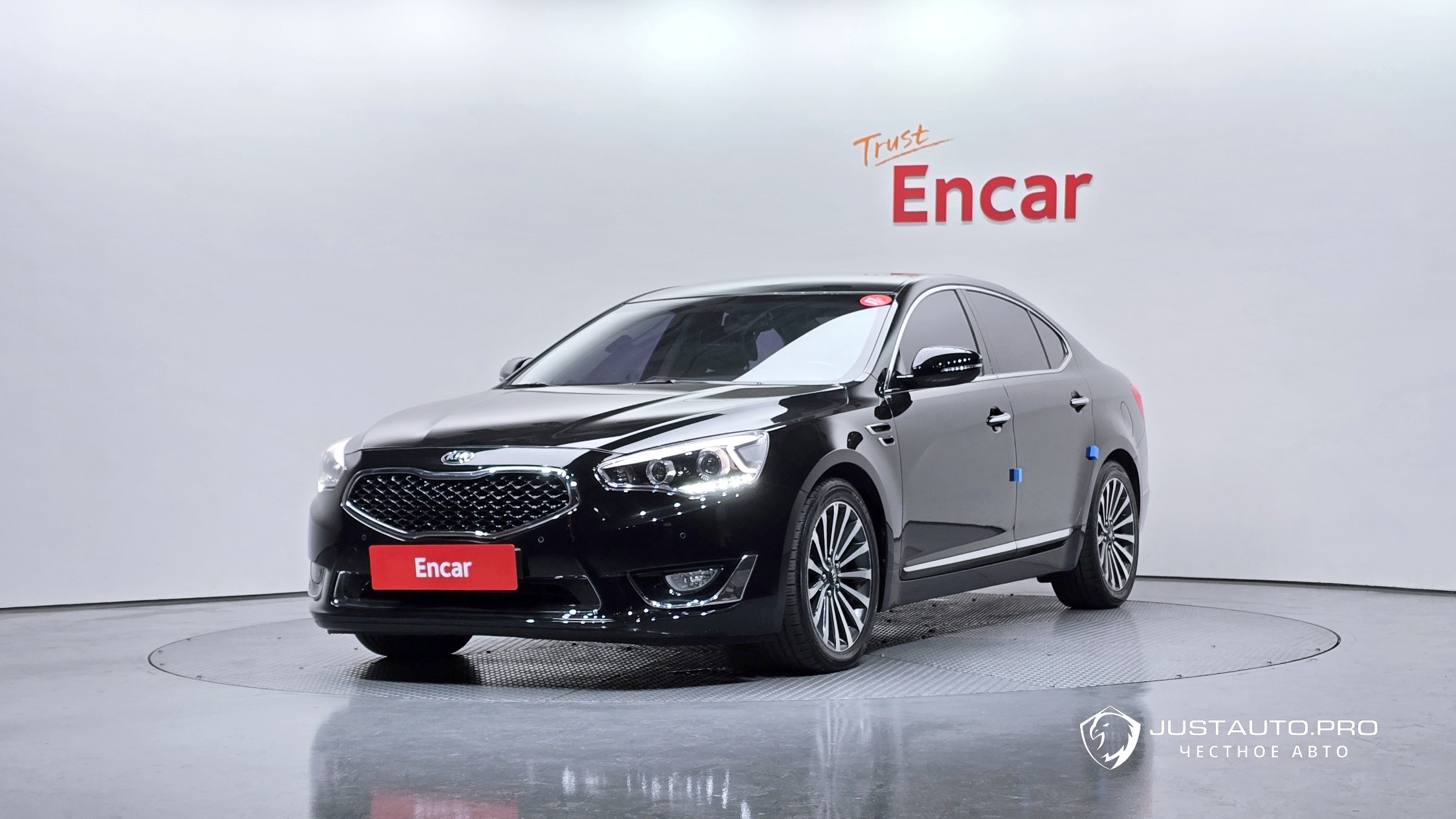 Автомобиль Kia K7