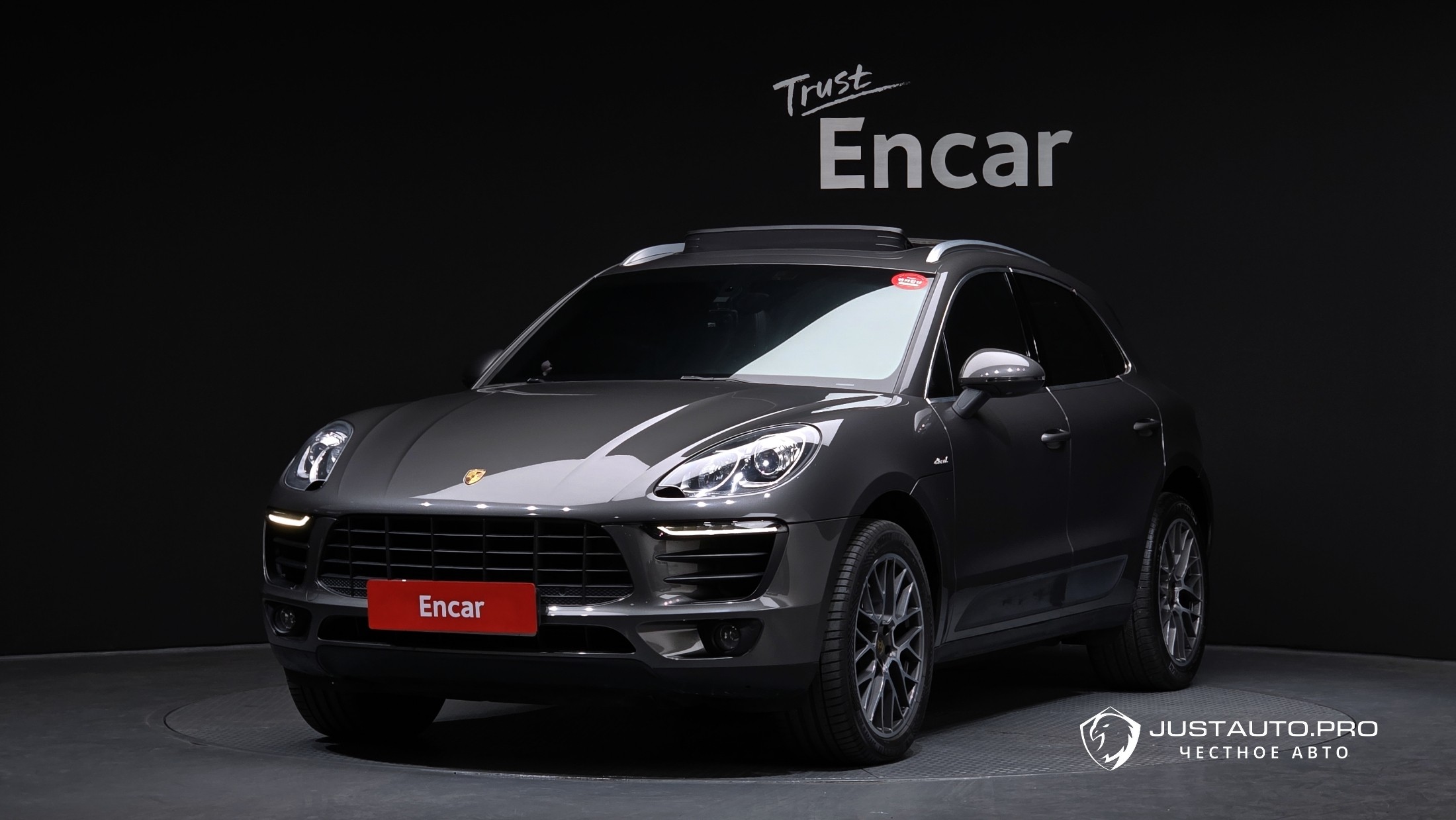 Автомобиль Porsche Macan