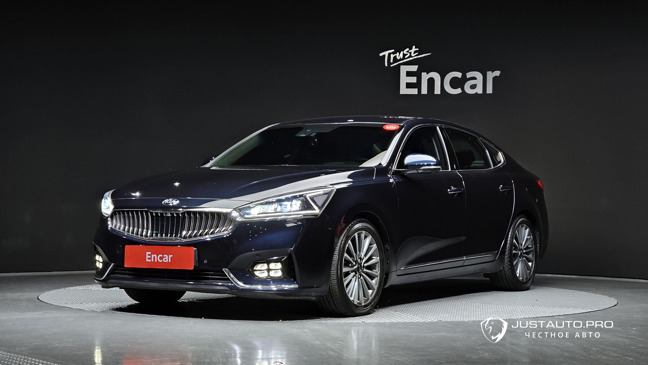 Автомобиль Kia K7