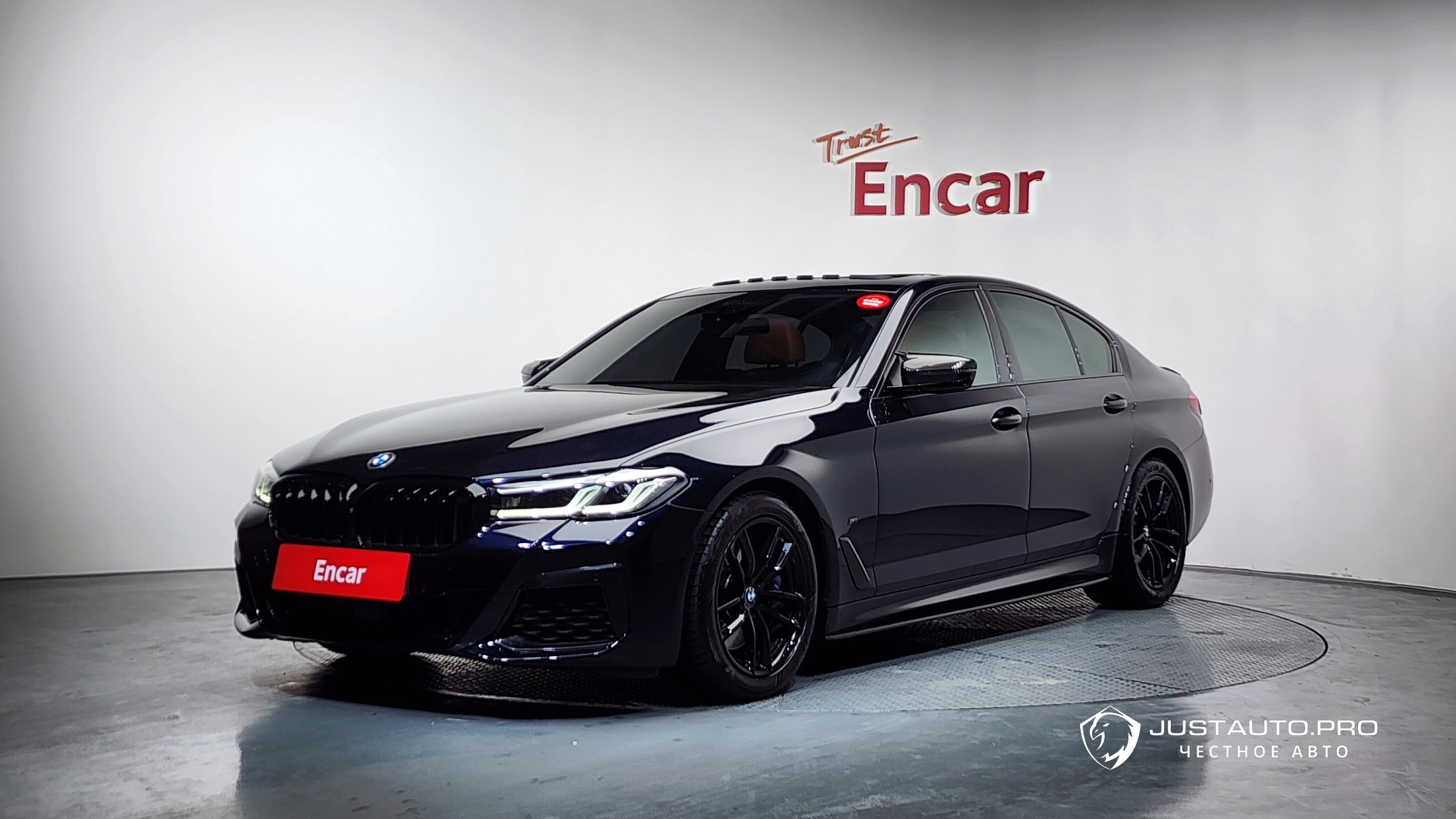 Автомобиль BMW 5-Series