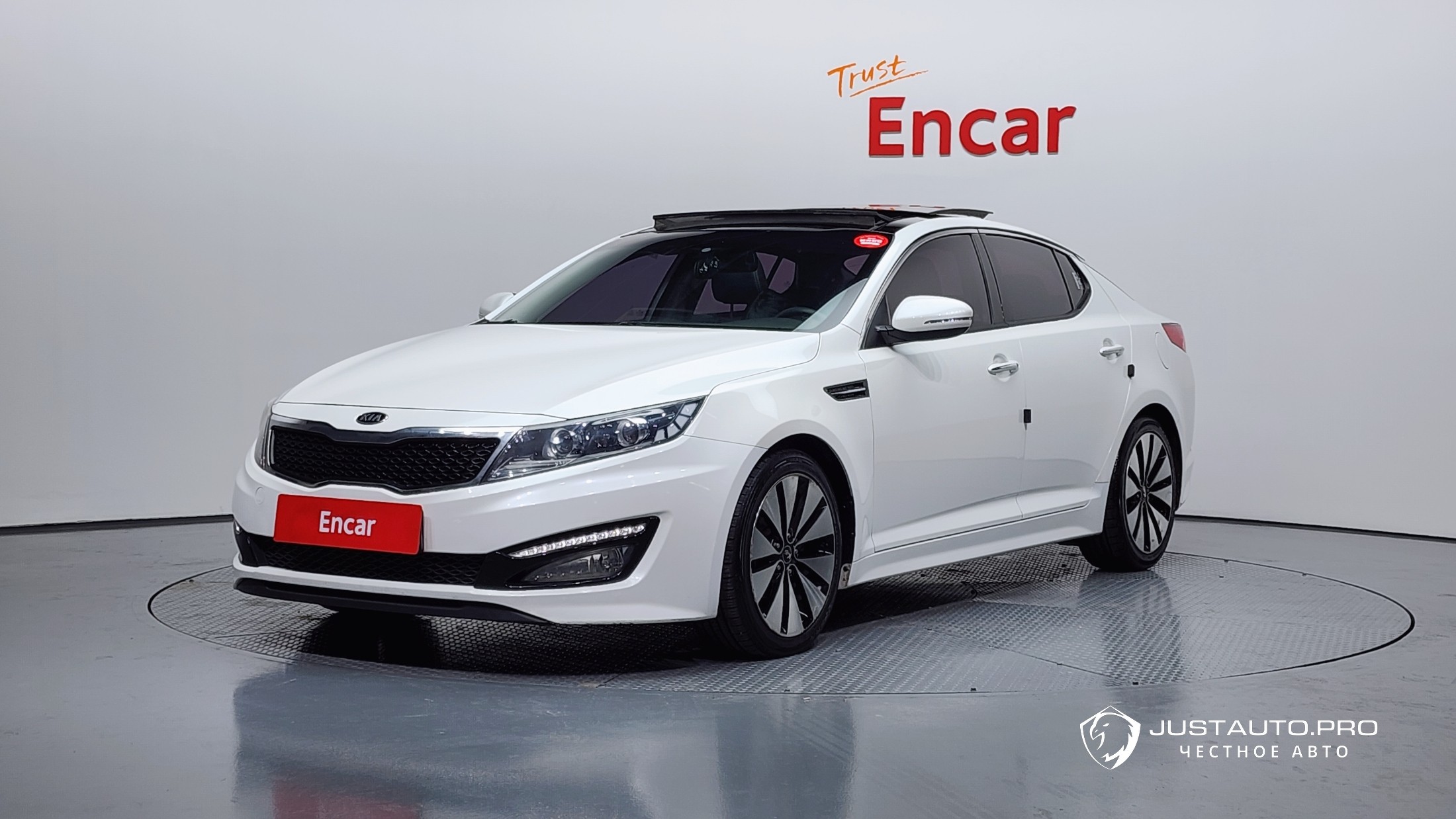 Автомобиль Kia K5