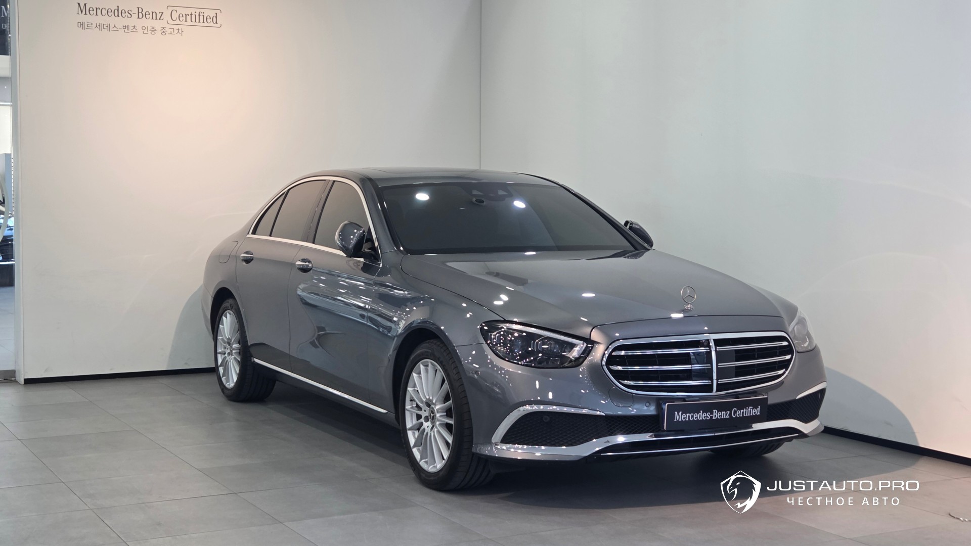 Автомобиль Mercedes-Benz E-Class