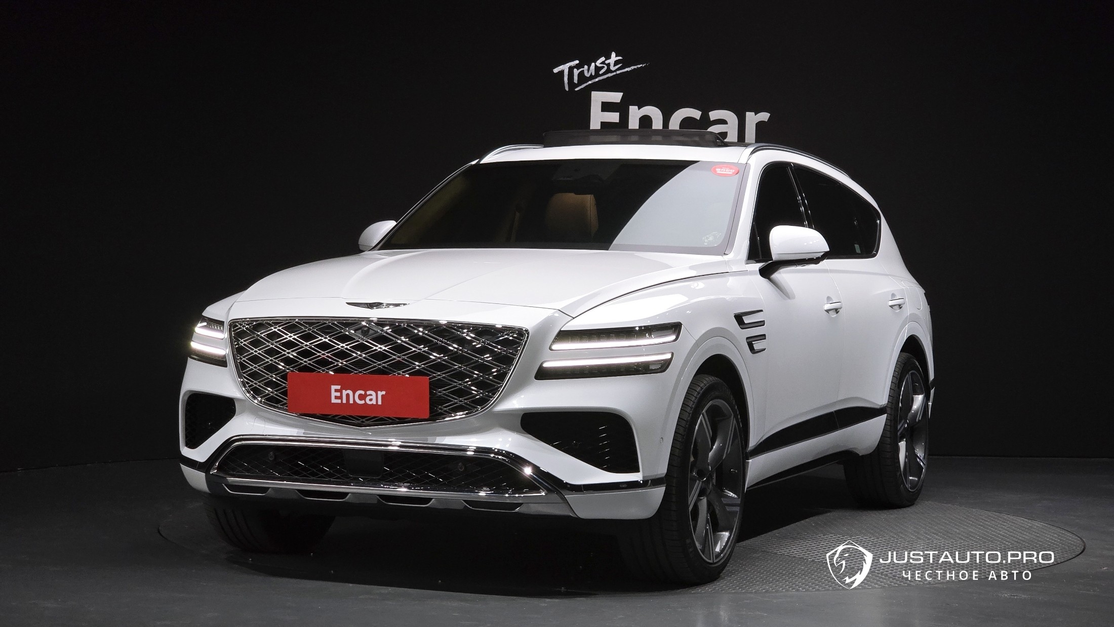 Автомобиль Genesis GV80