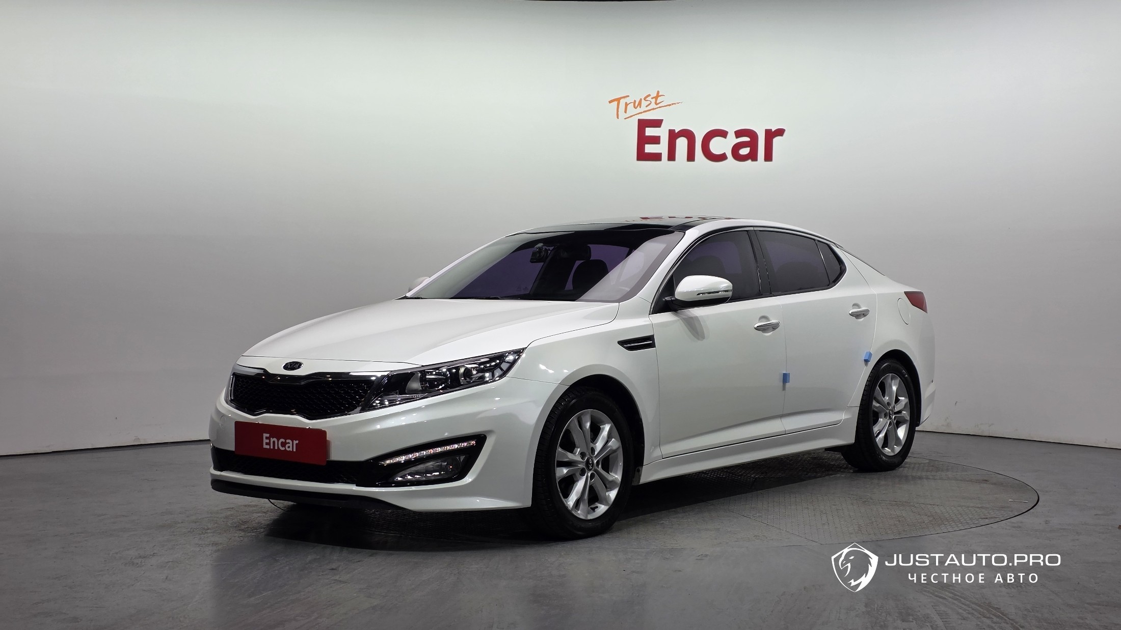 Автомобиль Kia K5