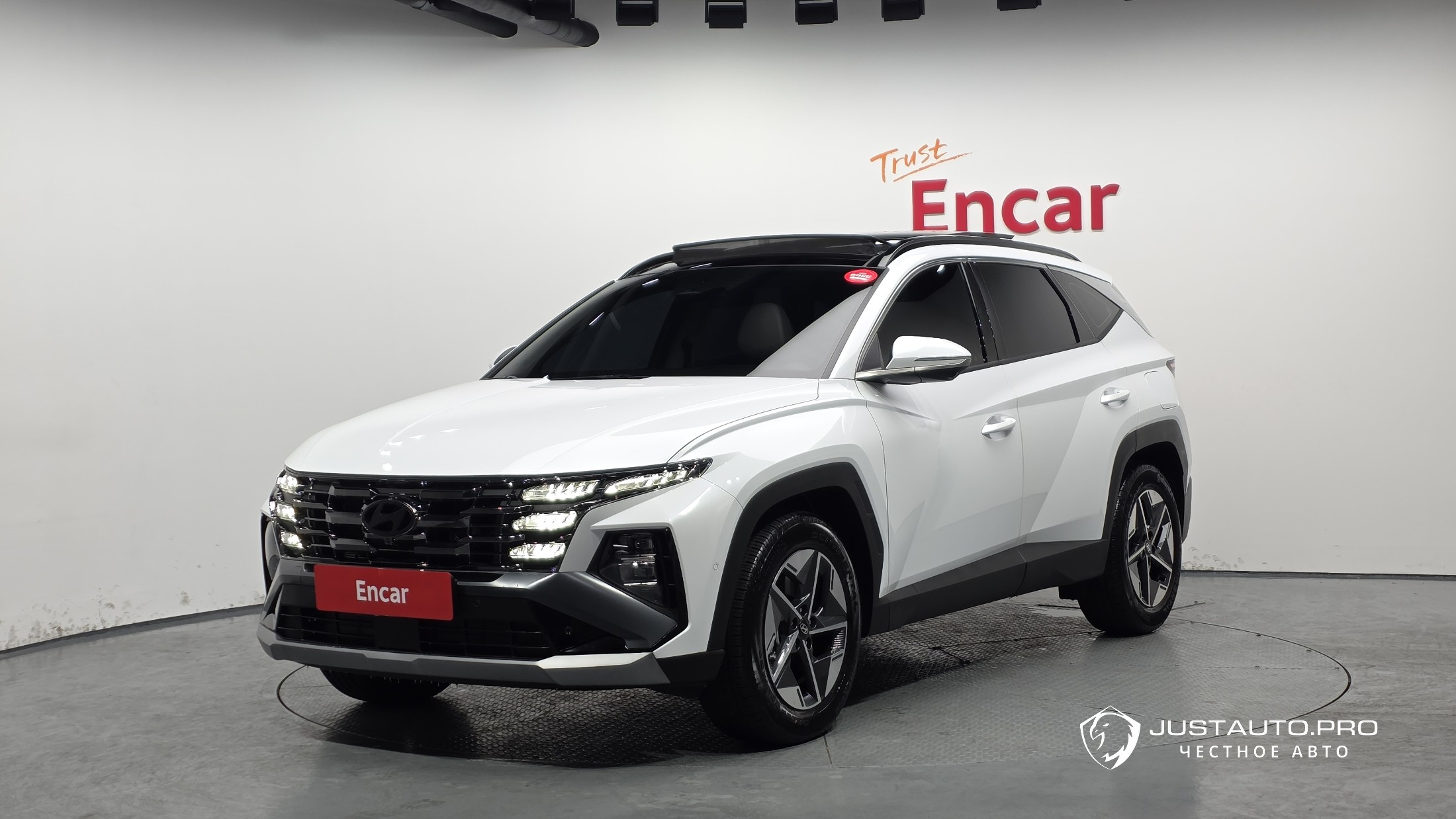 Автомобиль Hyundai Tucson