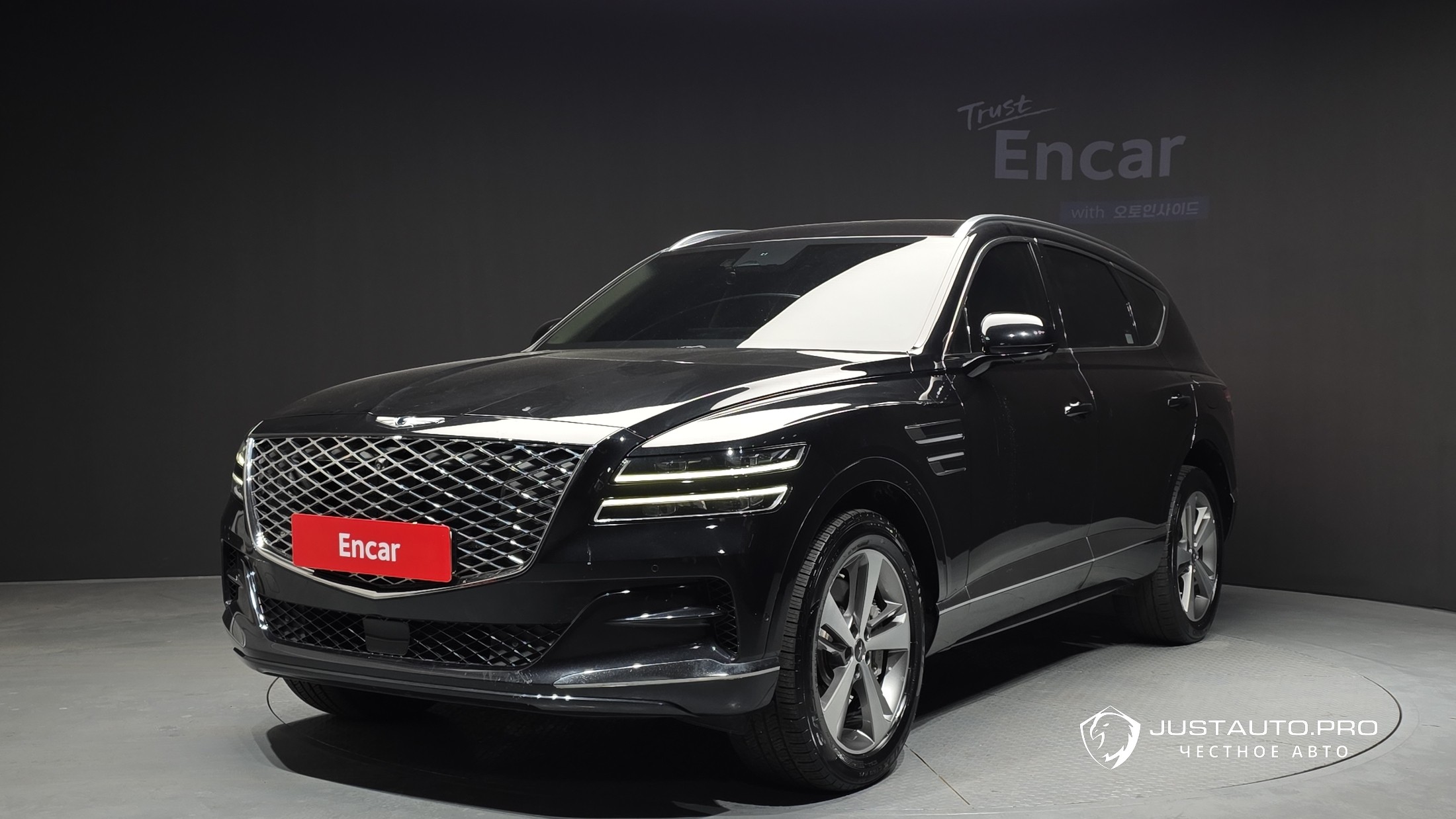 Автомобиль Genesis GV80