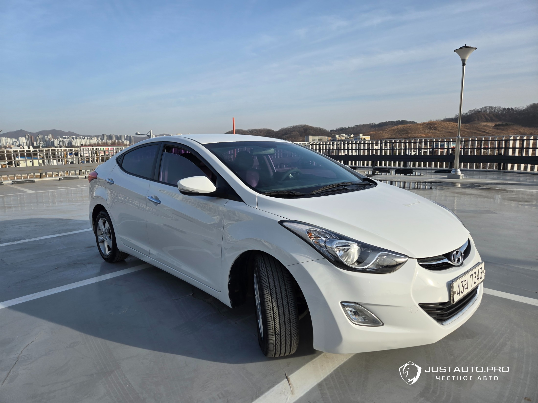 Автомобиль Hyundai AVANTE
