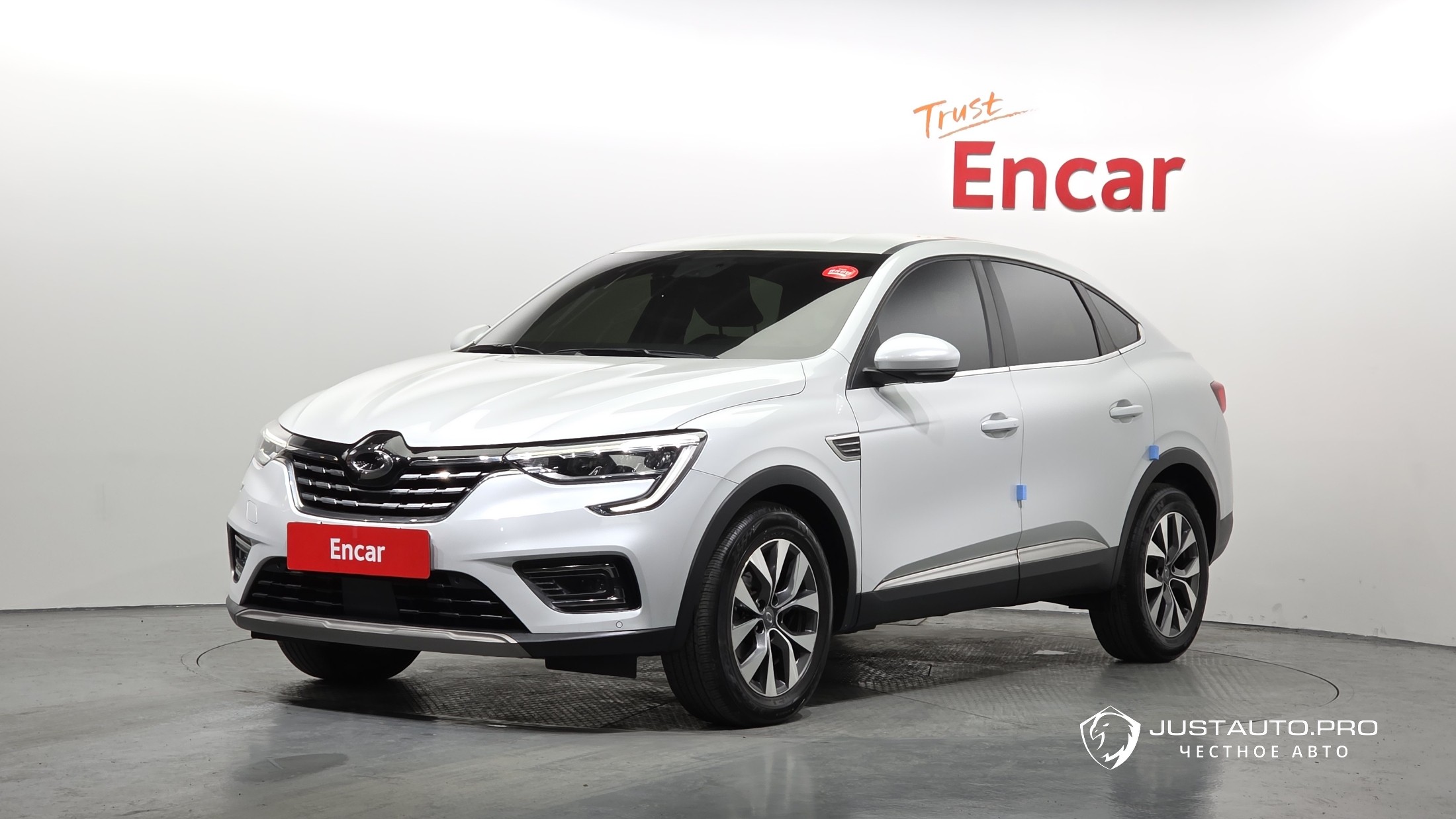 Автомобиль Renault-KoreaSamsung XM3