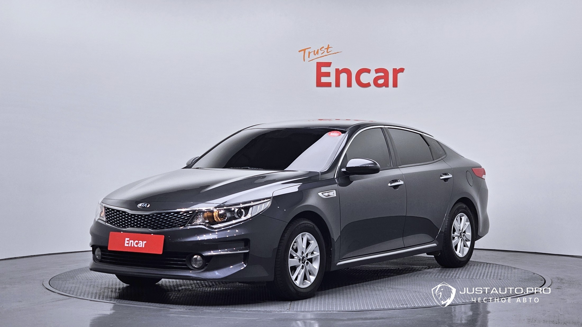 Автомобиль Kia K5