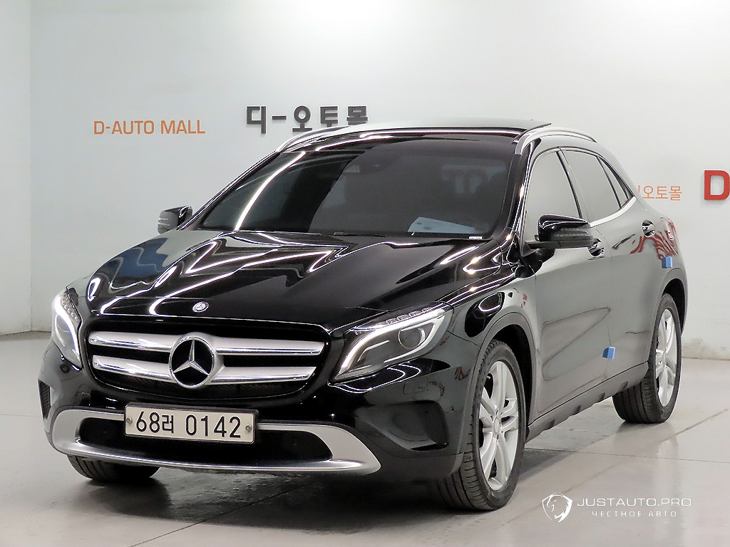 Автомобиль Mercedes-Benz GLA-Class