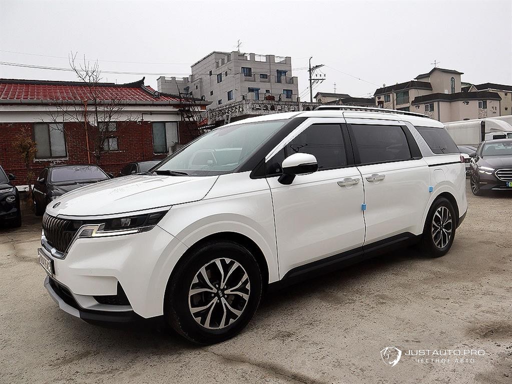 Автомобиль Kia Canival