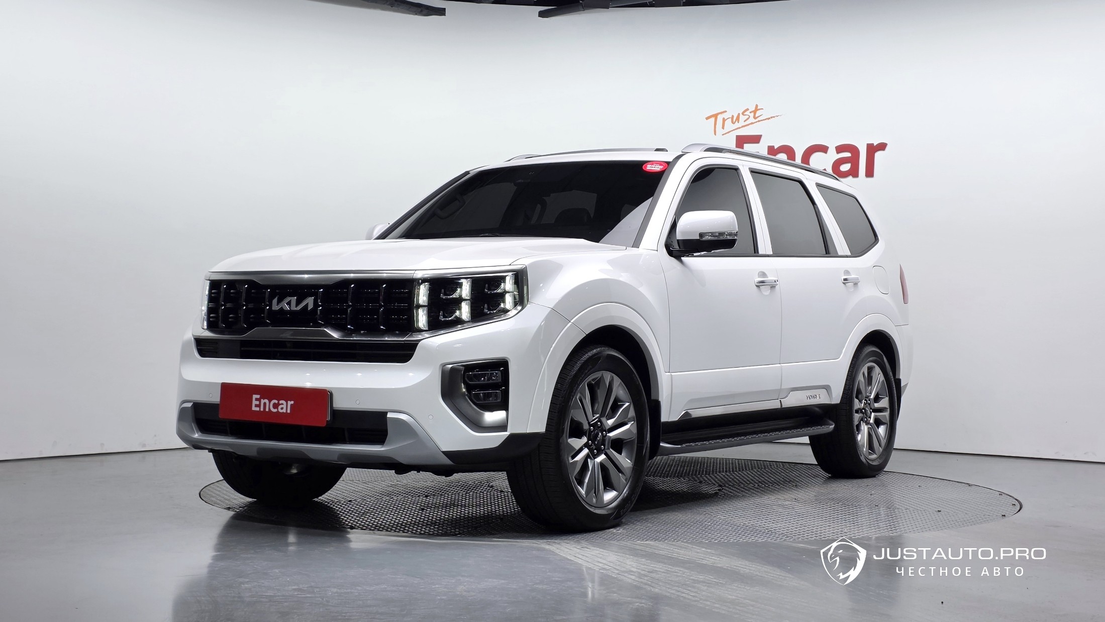 Автомобиль Kia Mohave