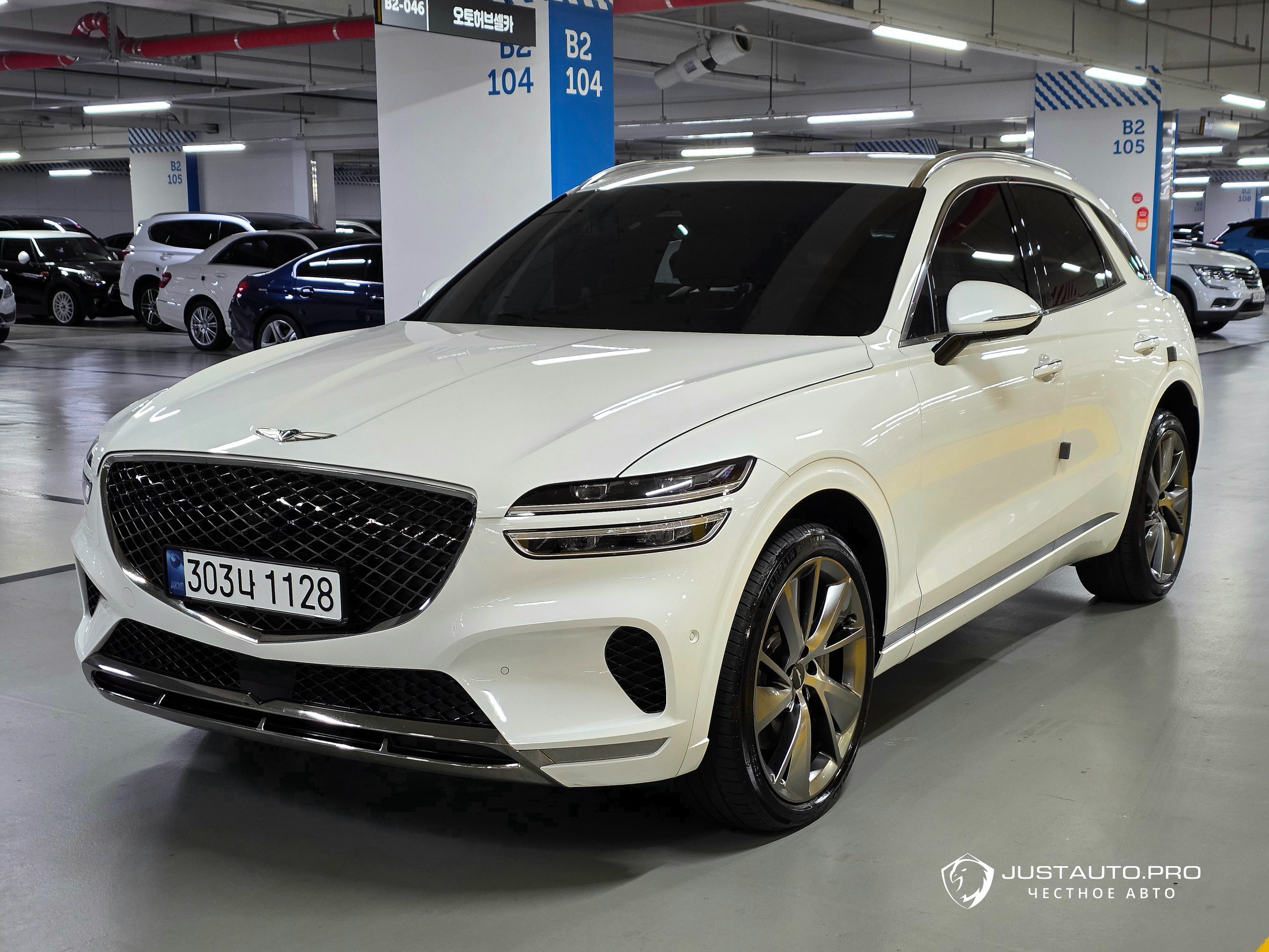 Автомобиль Genesis GV70