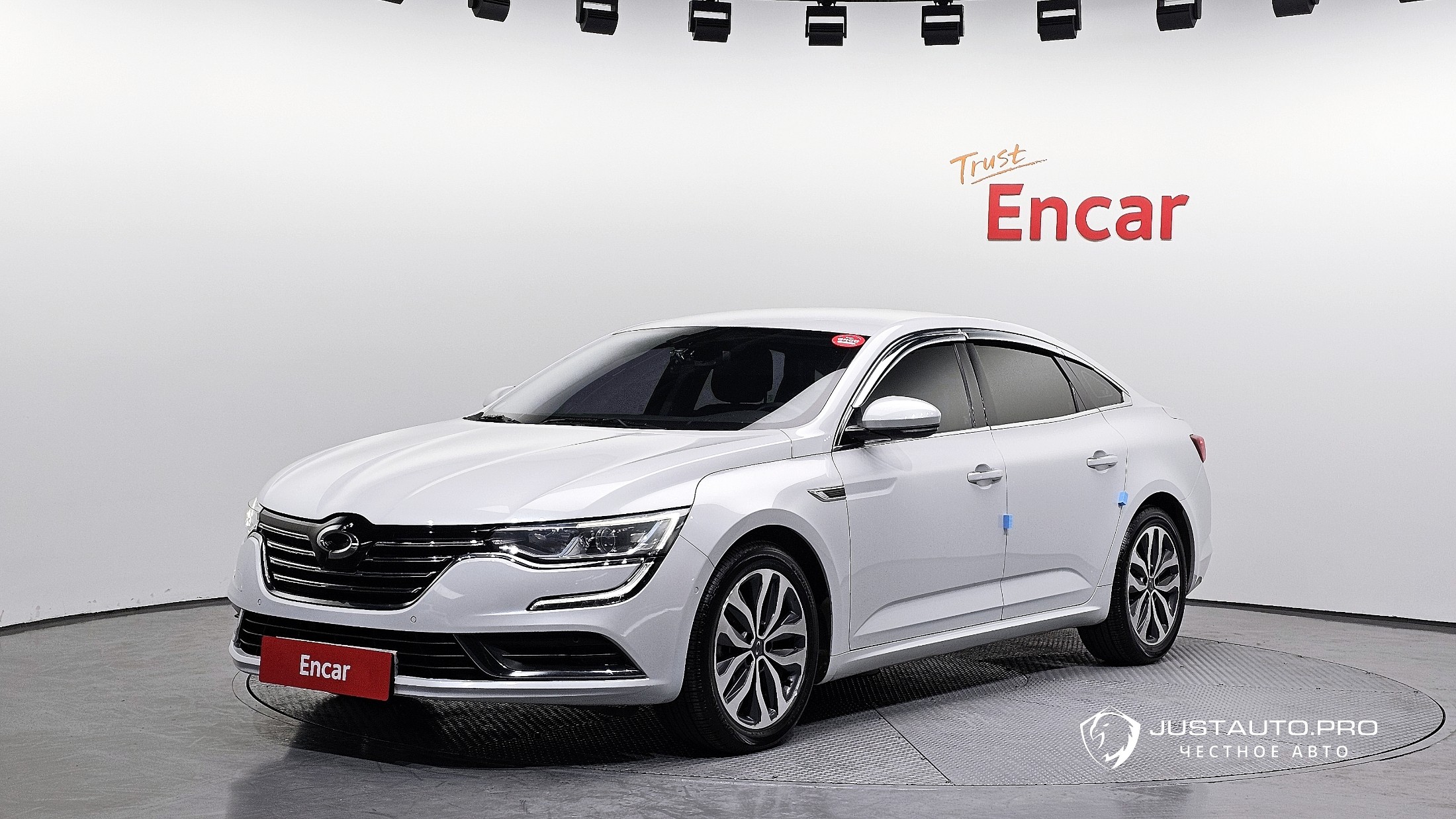 Автомобиль Renault-KoreaSamsung SM6