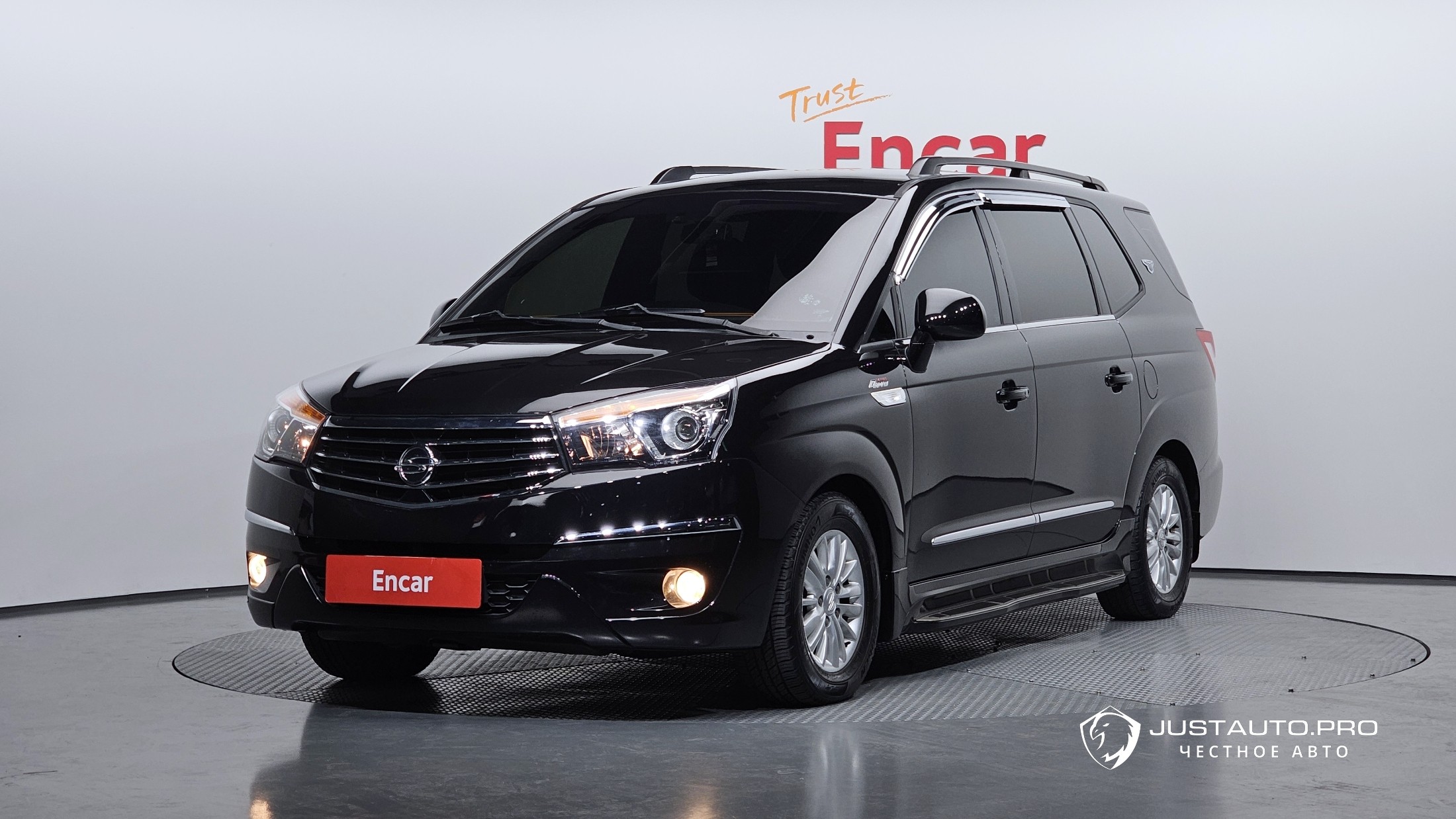 Автомобиль KG_Mobility_Ssangyong KORANDO