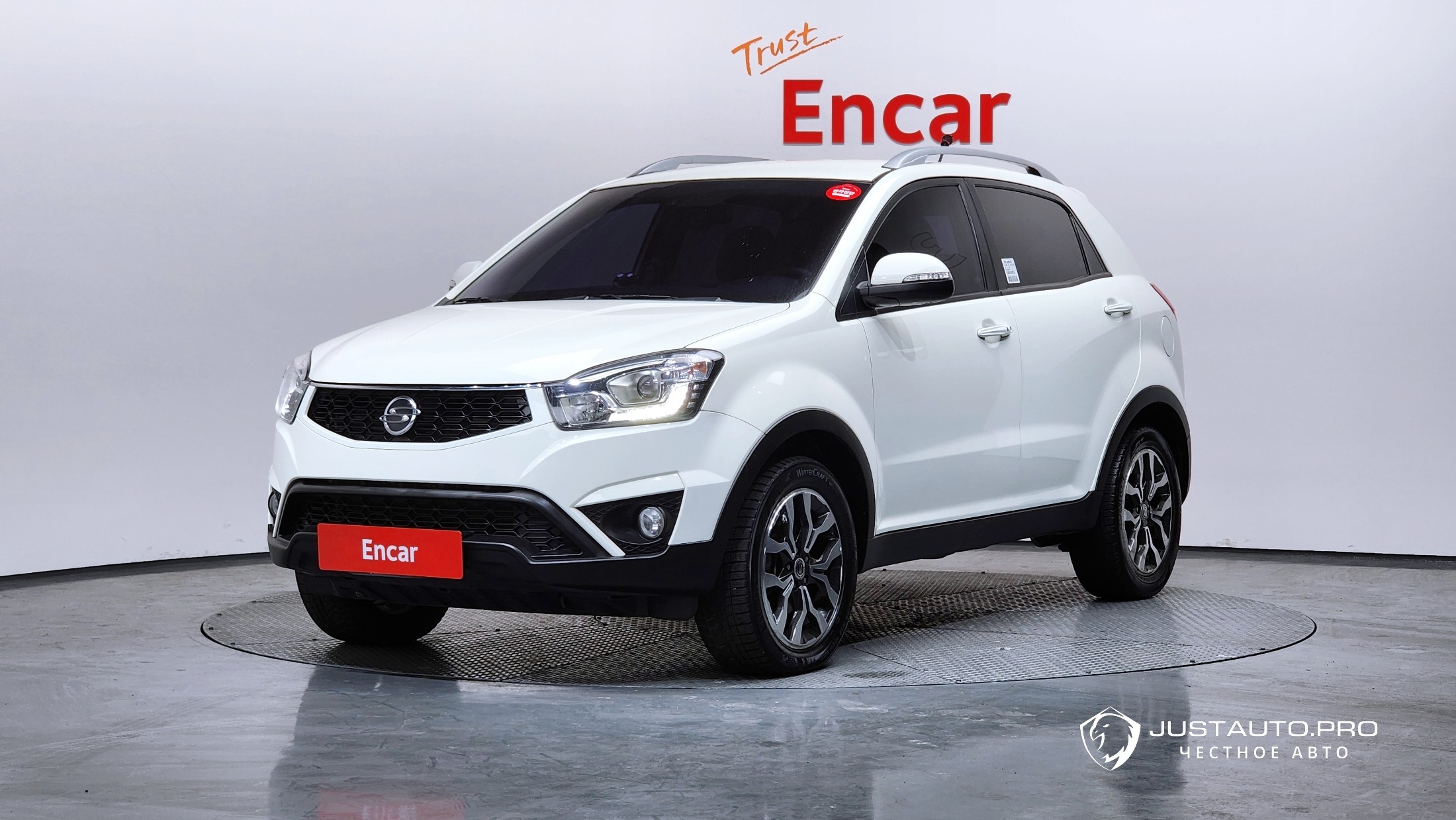 Автомобиль KG_Mobility_Ssangyong KORANDO