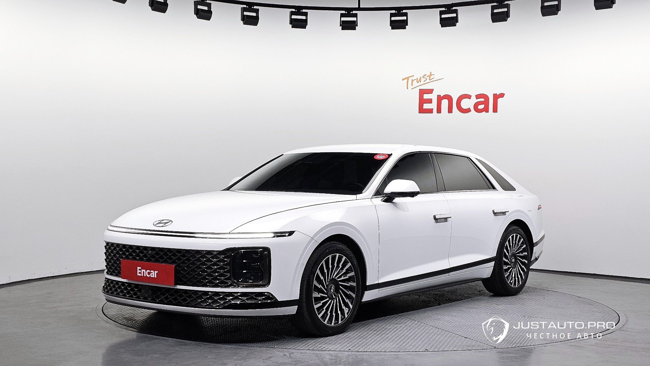 Автомобиль Hyundai Grandeur