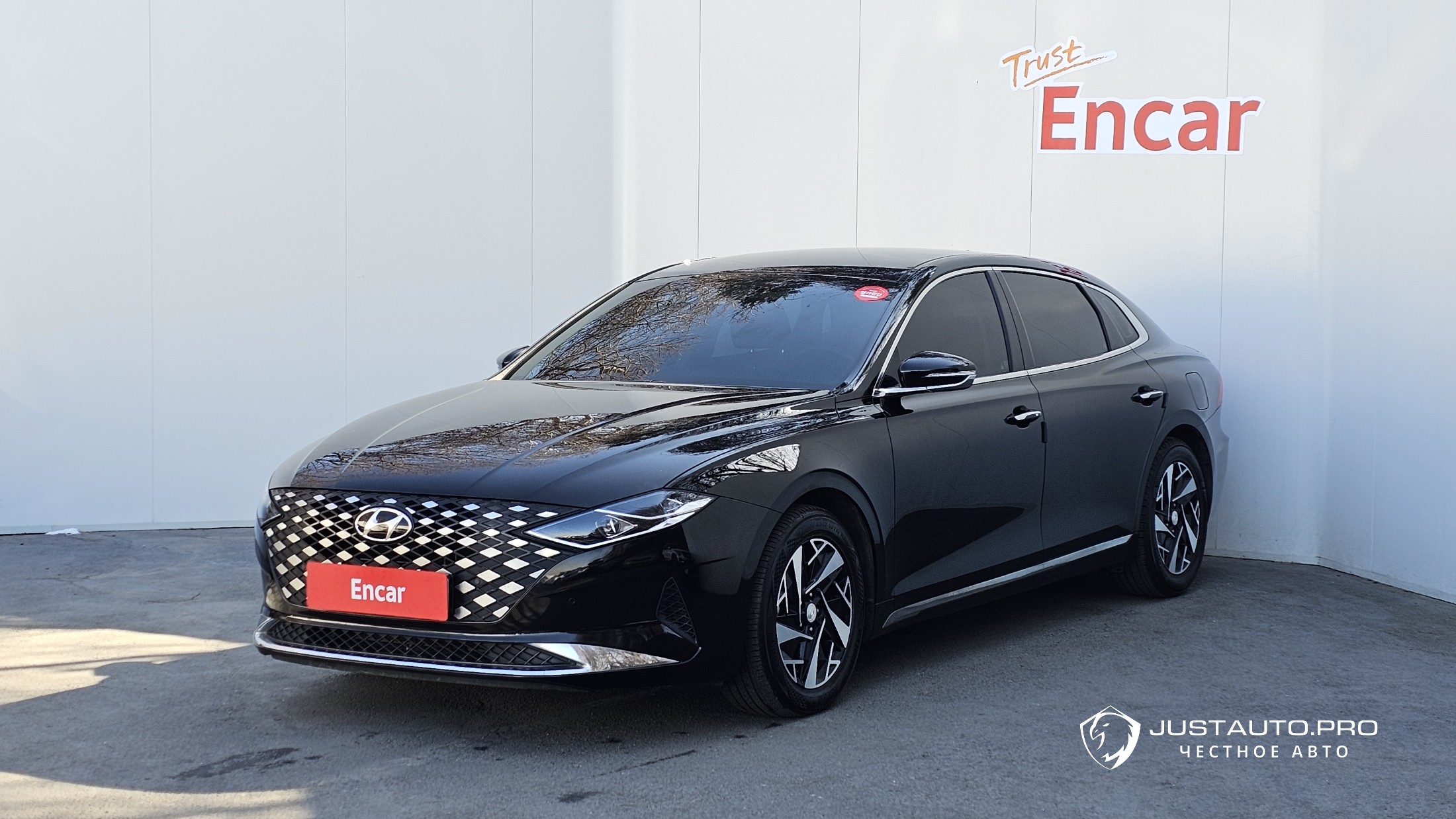 Автомобиль Hyundai Grandeur