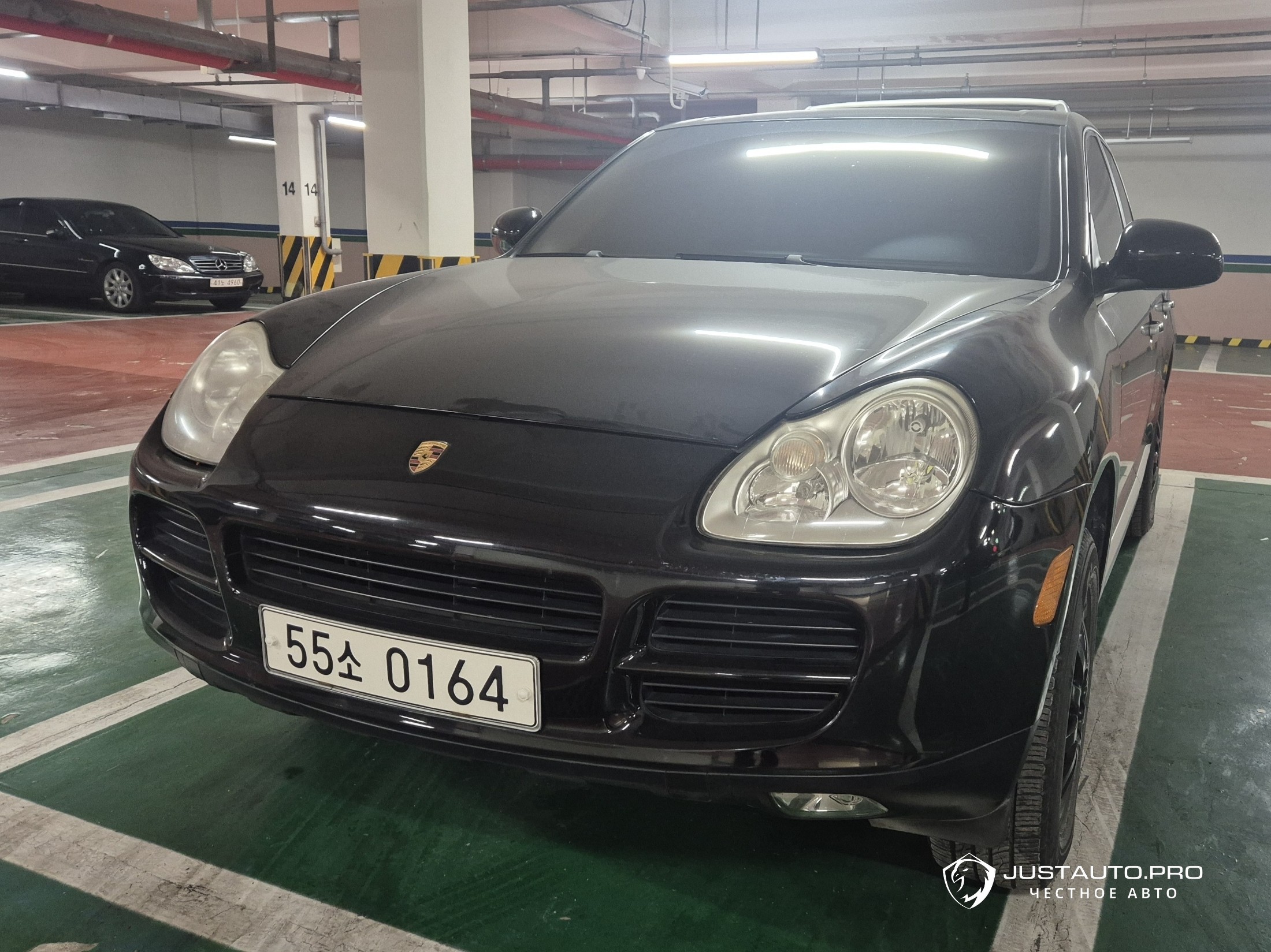 Автомобиль Porsche Cayenne