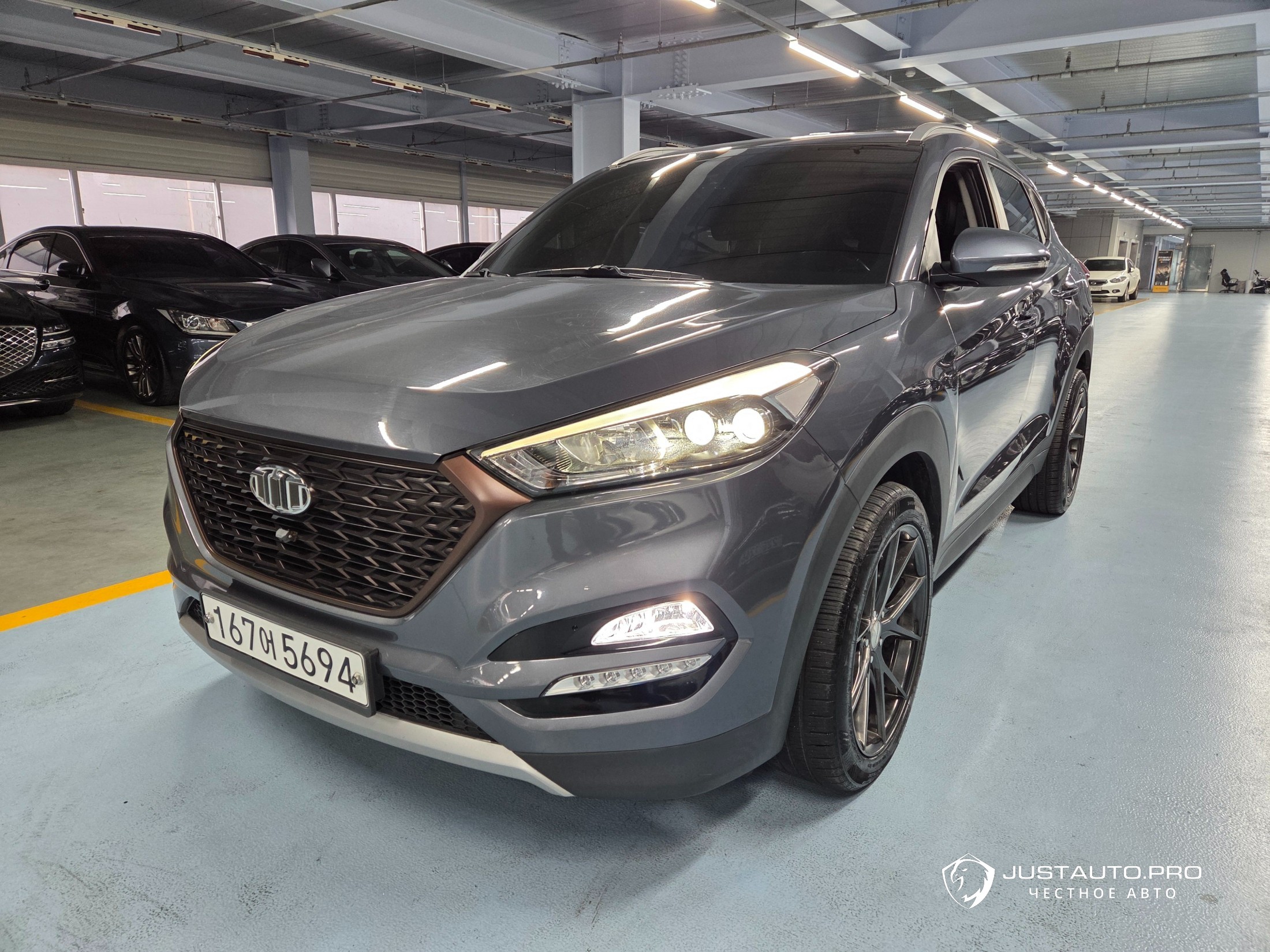 Автомобиль Hyundai Tucson