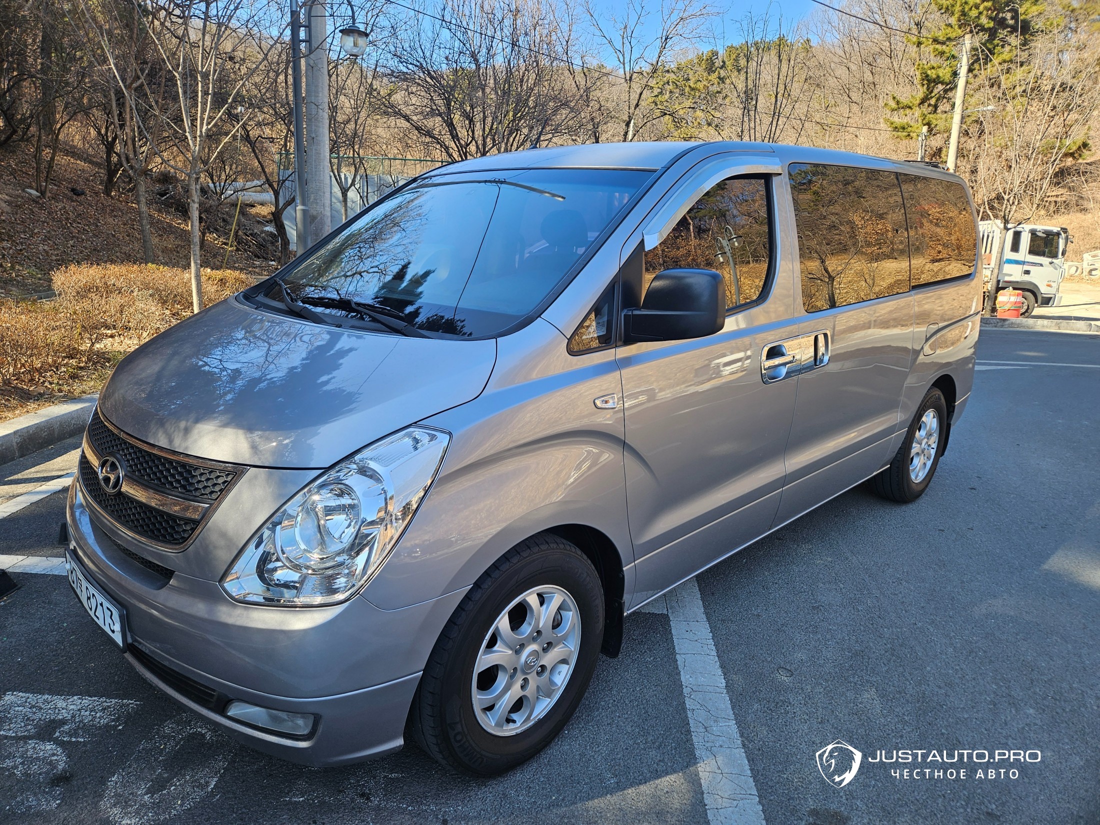 Автомобиль Hyundai Starex