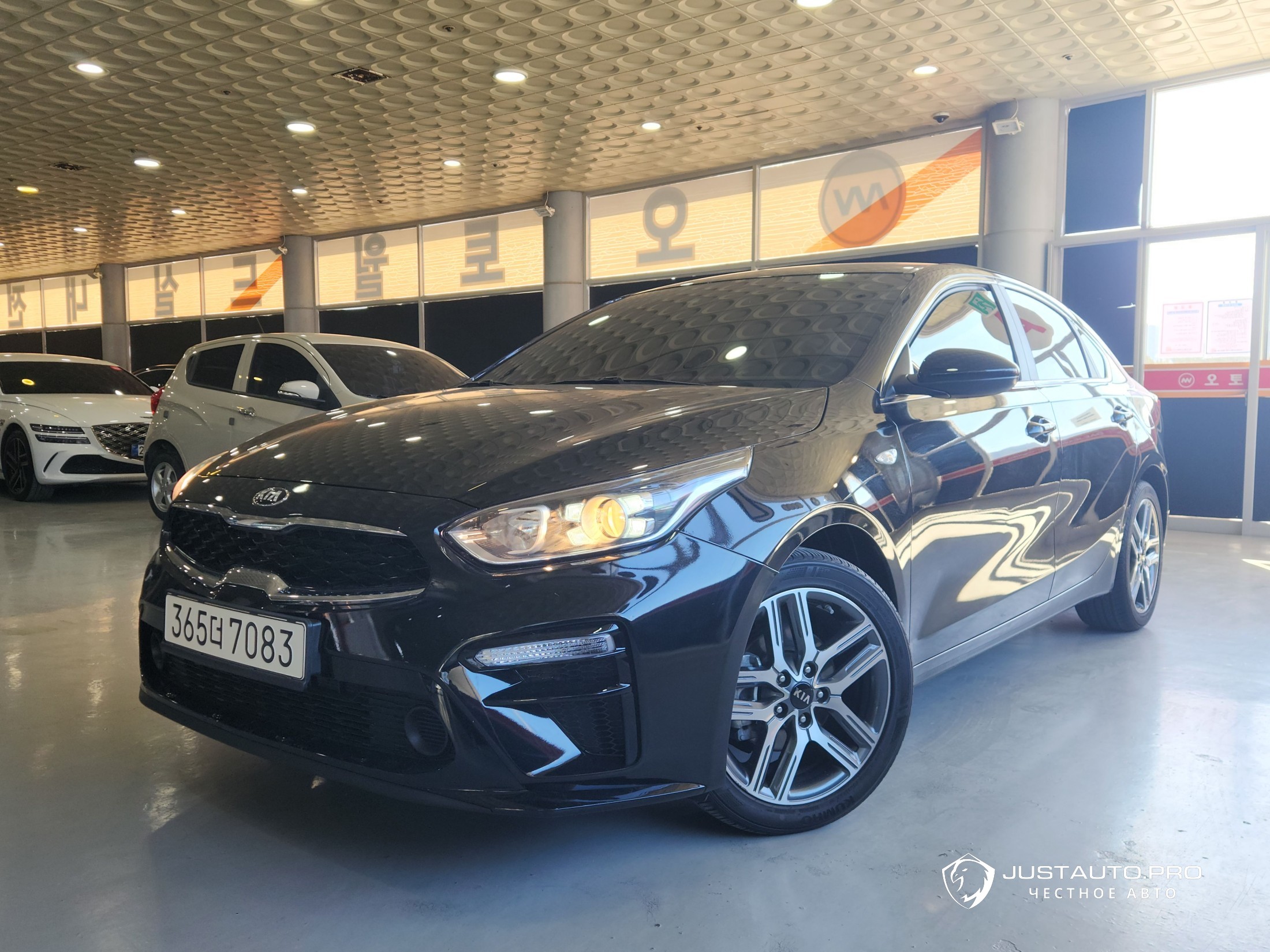 Автомобиль Kia K3