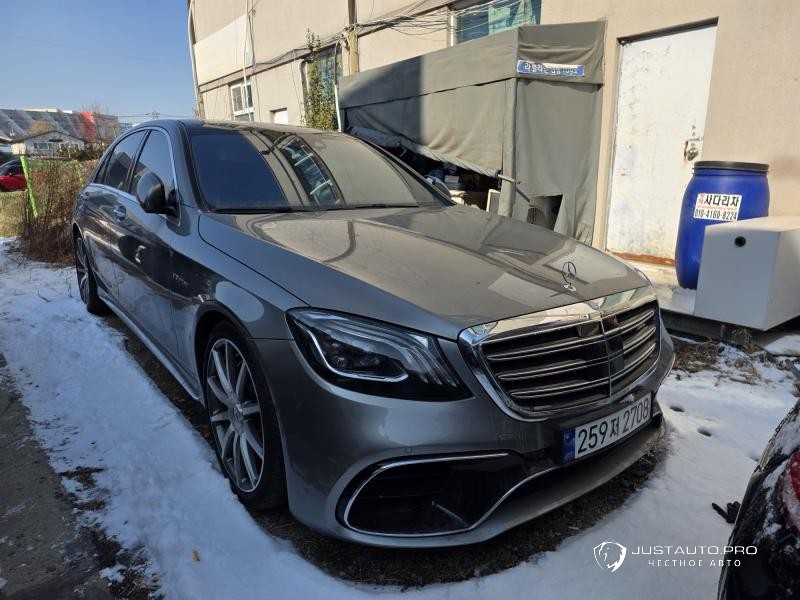 Автомобиль Mercedes-Benz S-Class