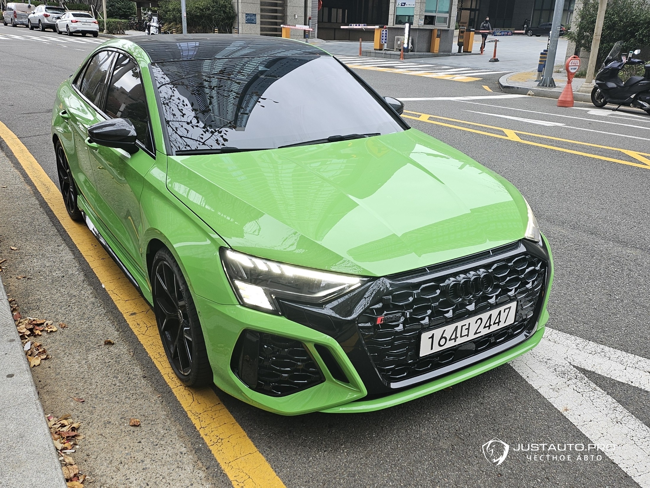 Автомобиль Audi RS3