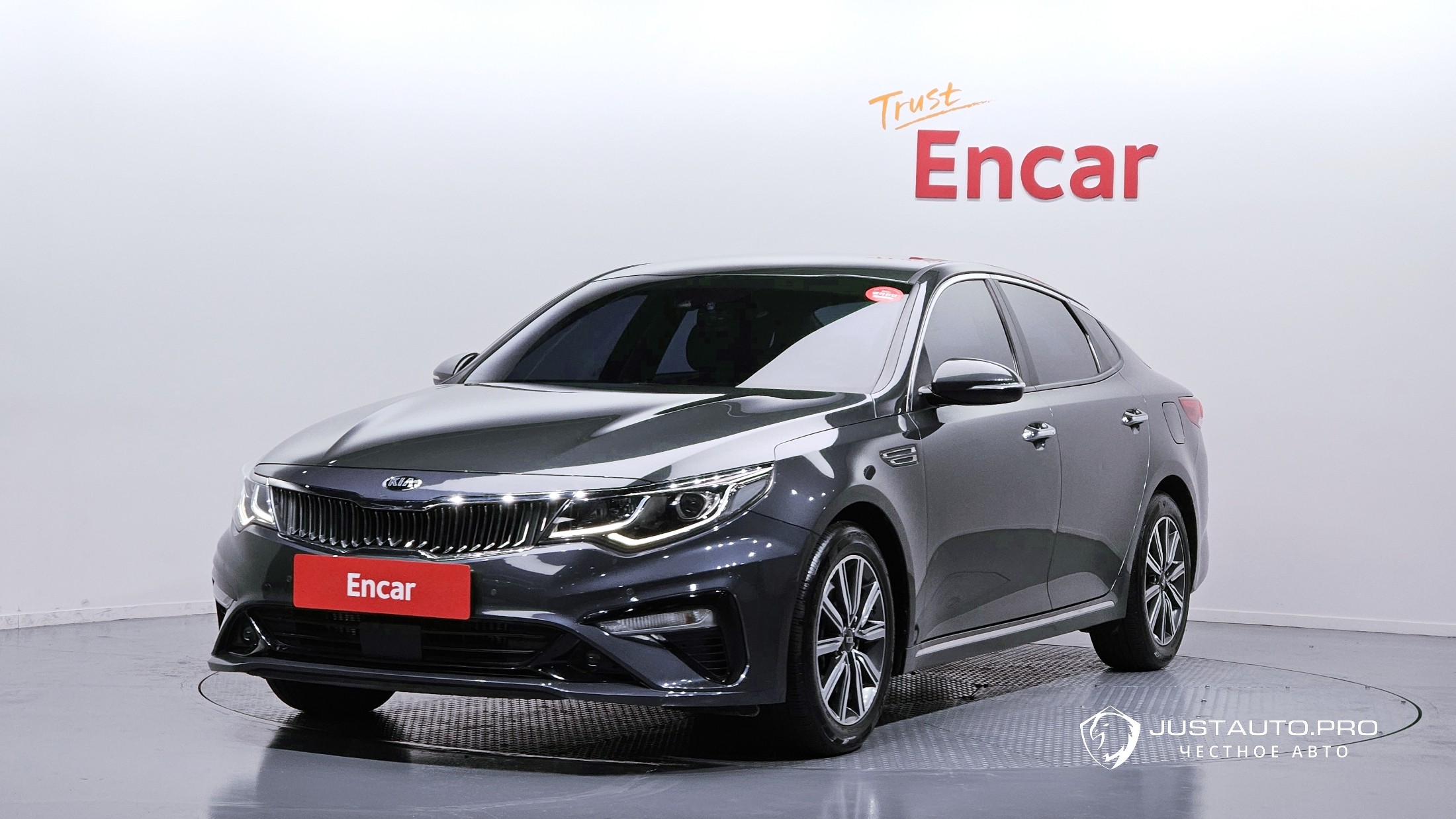 Автомобиль Kia K5