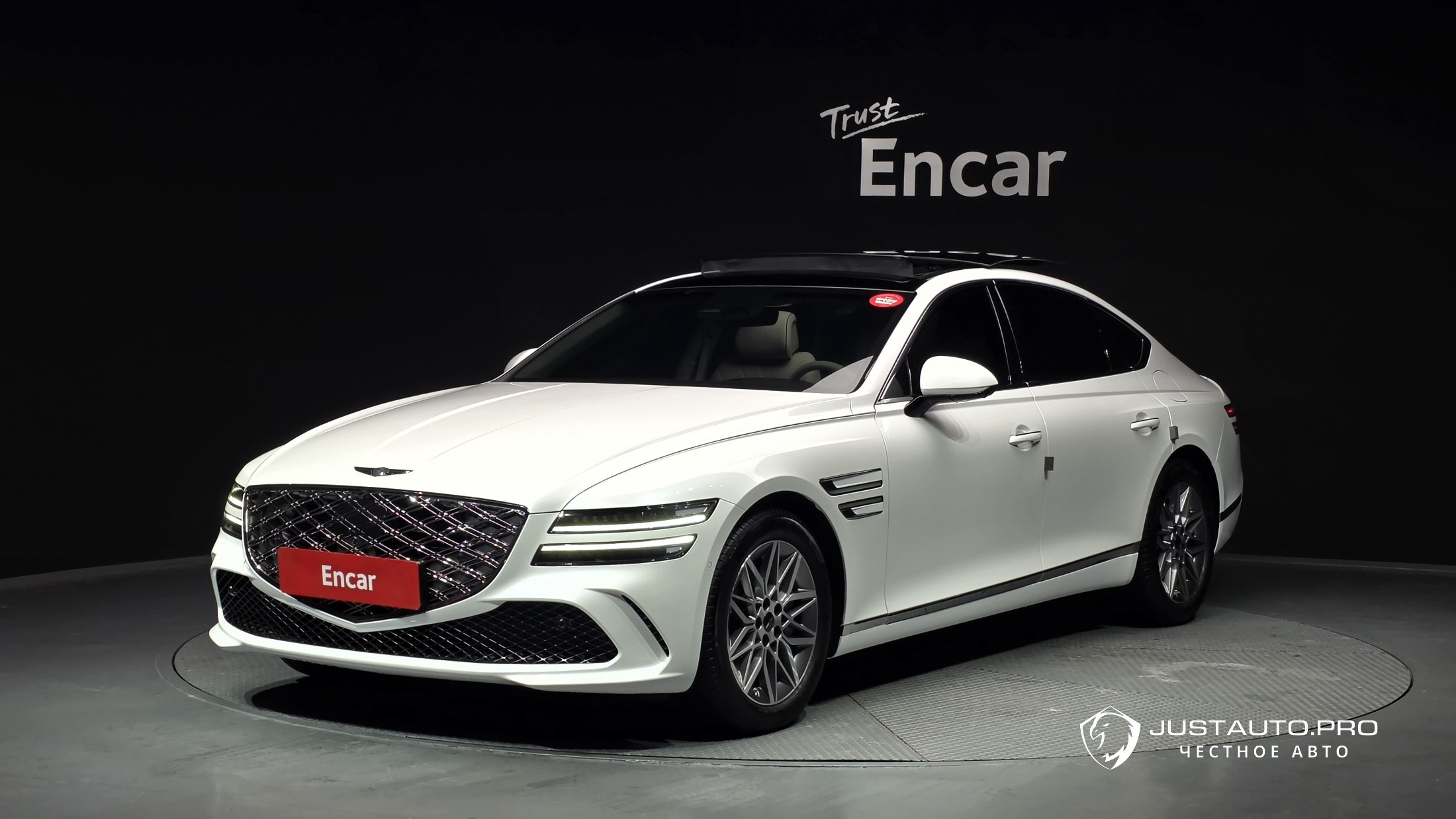 Автомобиль Genesis G80