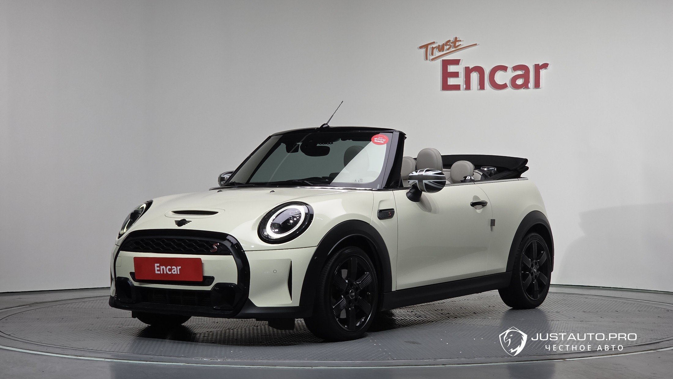 Автомобиль Mini Cooper Convertible