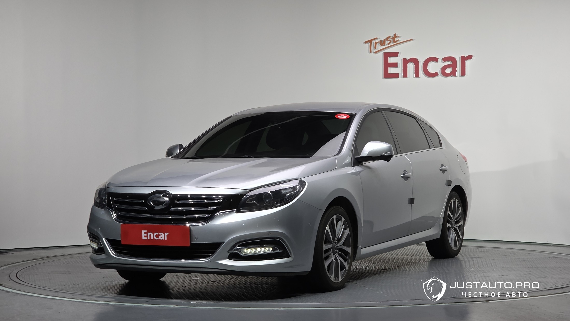 Автомобиль Renault-KoreaSamsung SM7