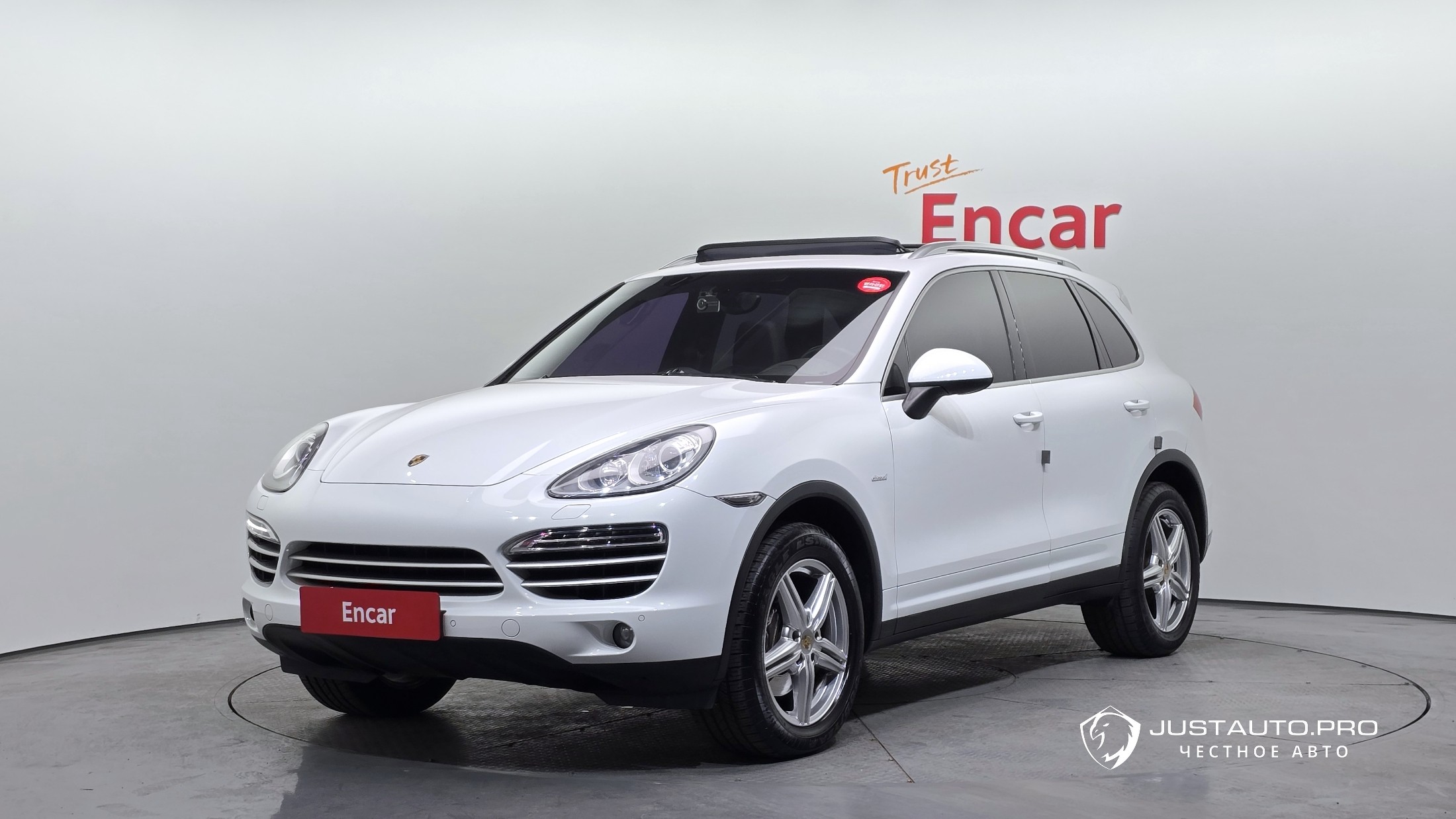 Автомобиль Porsche Cayenne