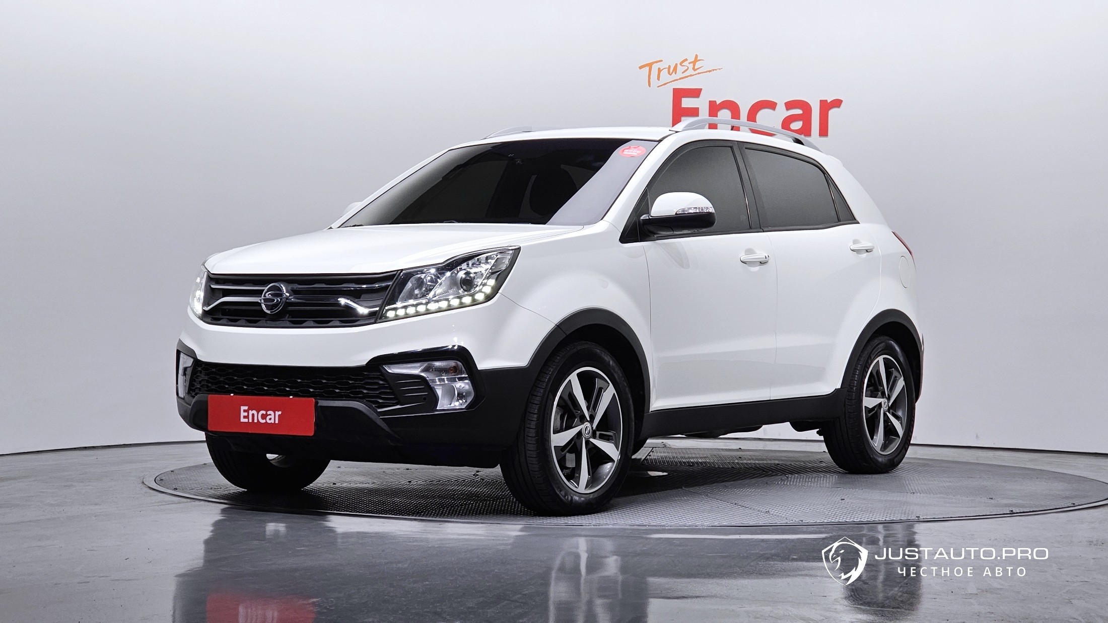 Автомобиль KG_Mobility_Ssangyong KORANDO