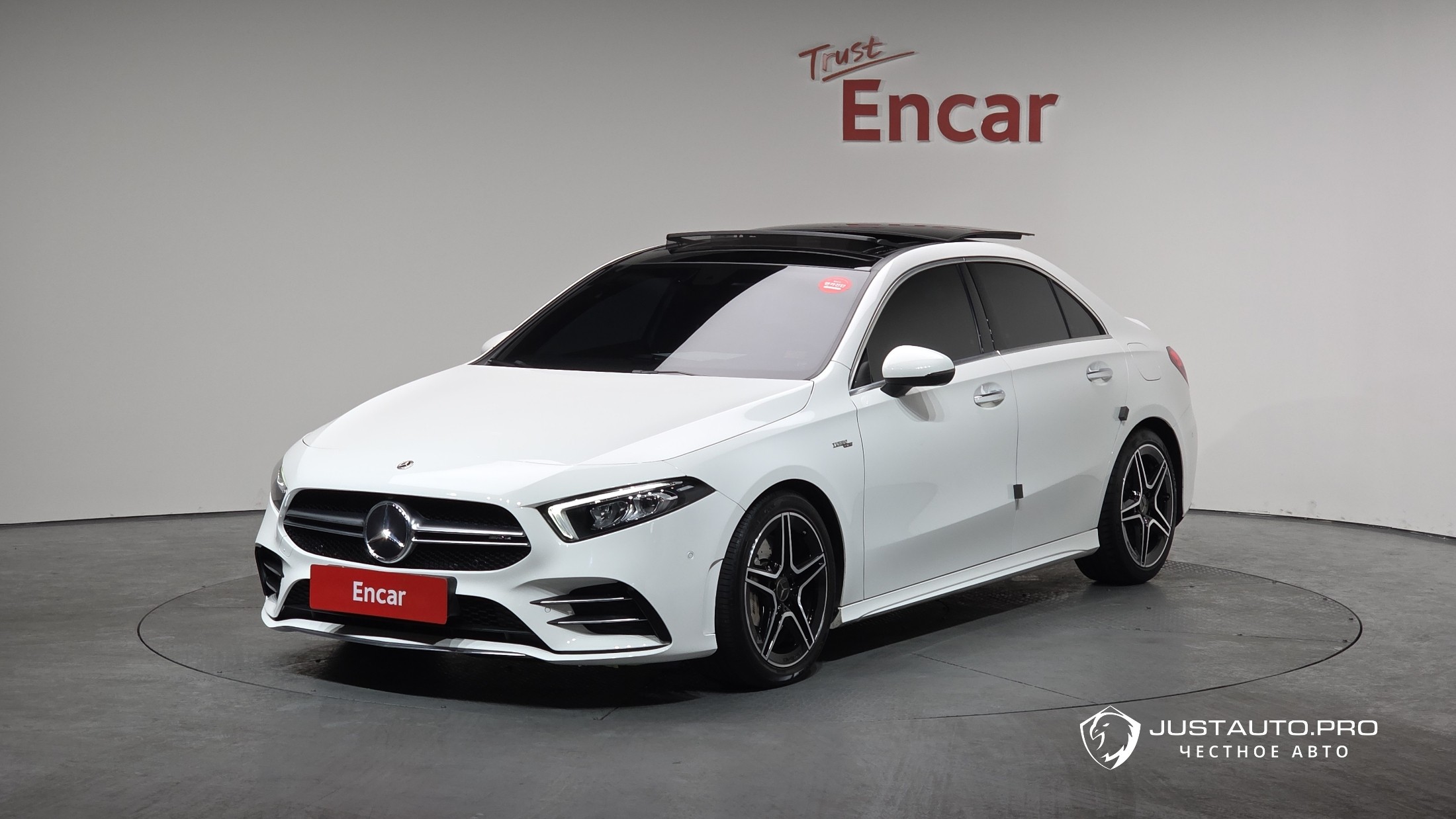 Автомобиль Mercedes-Benz A-Class