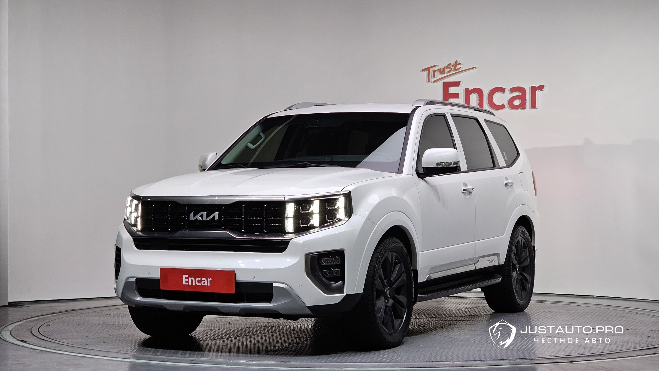 Автомобиль Kia Mohave